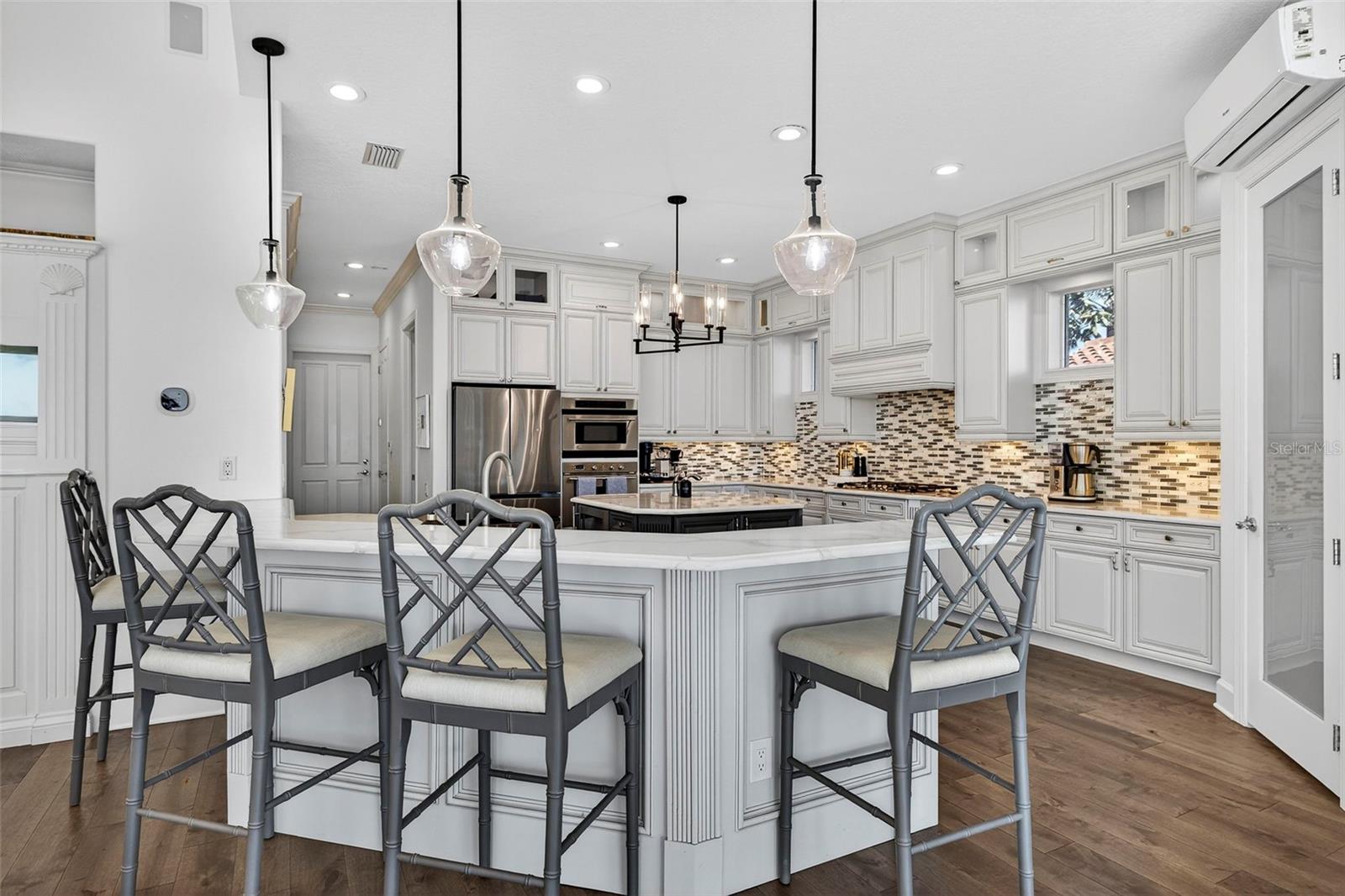 Image 15 of 82 For 3796 42nd Avenue S