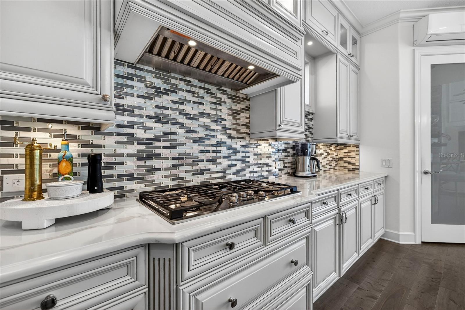 Image 20 of 82 For 3796 42nd Avenue S