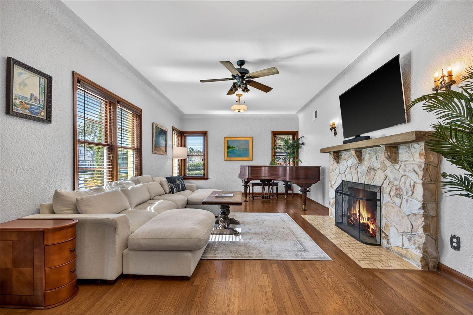 Image 10 of 66 For 1431 22nd Avenue N