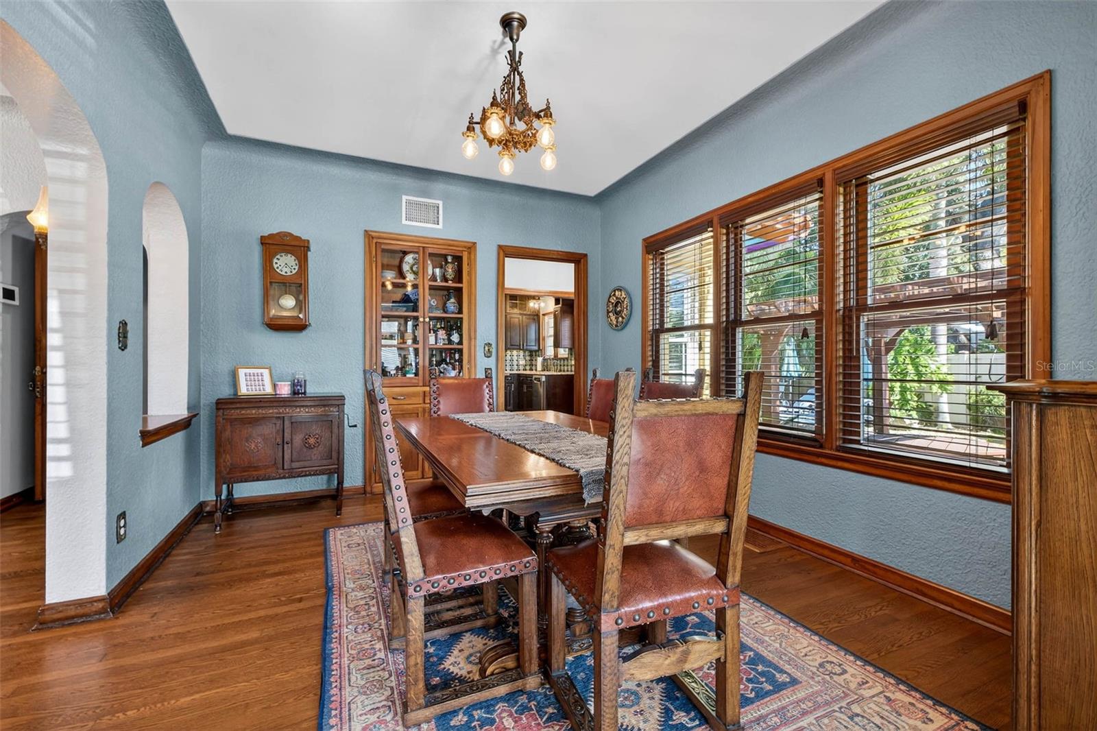 Image 11 of 66 For 1431 22nd Avenue N