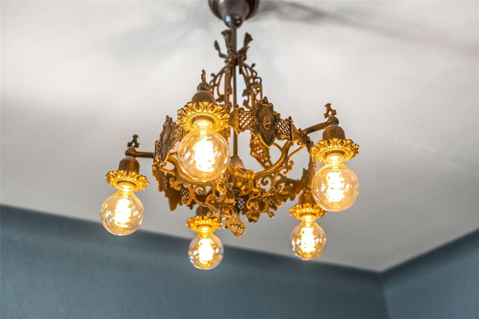 Image 18 of 66 For 1431 22nd Avenue N