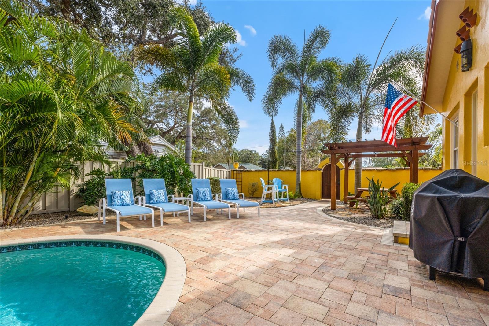 Image 37 of 66 For 1431 22nd Avenue N