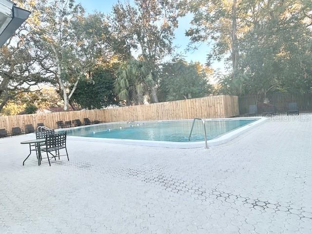 Listing photo id 11 for 12407 Oak Cedar Place 101