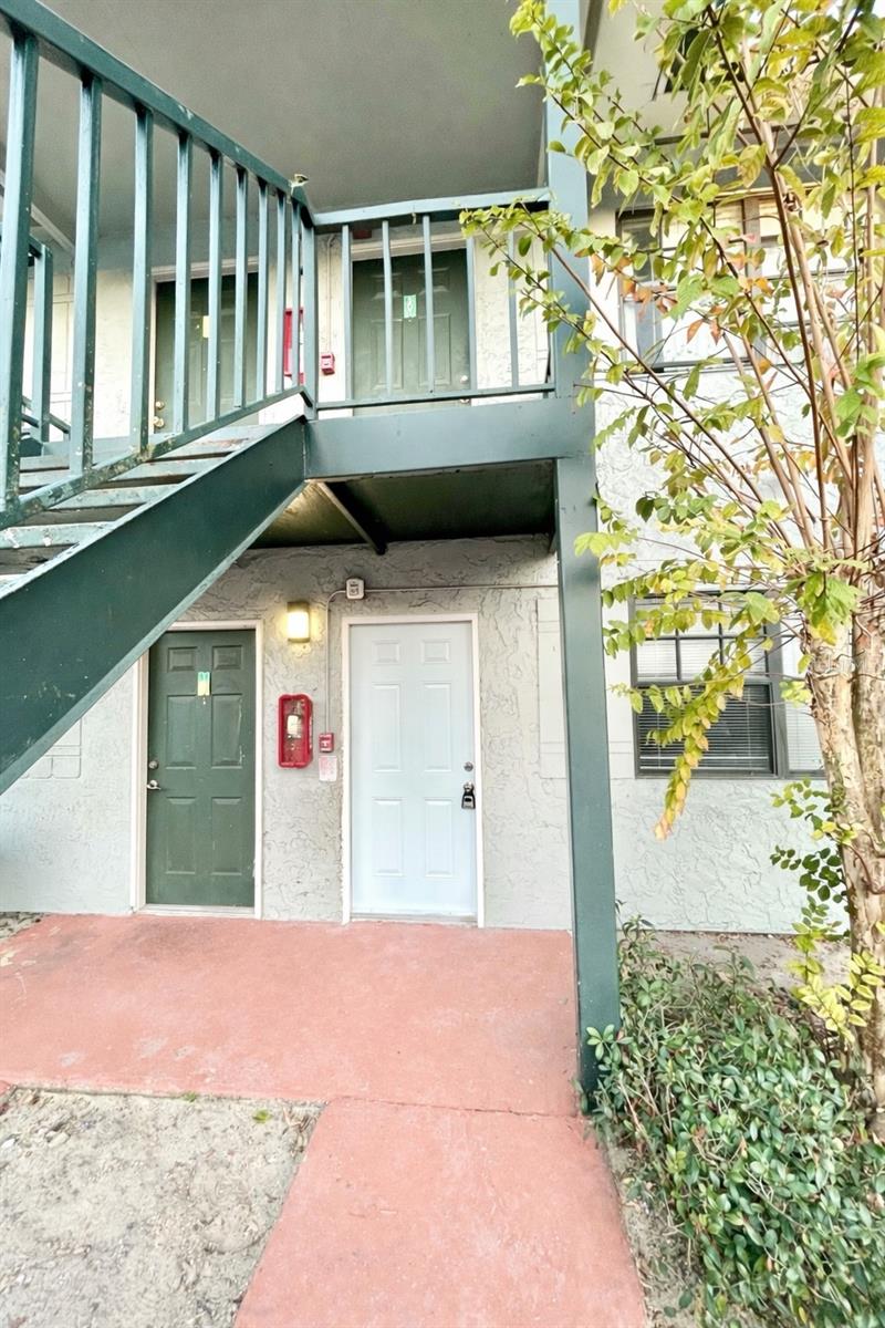 Listing photo id 0 for 12407 Oak Cedar Place 101