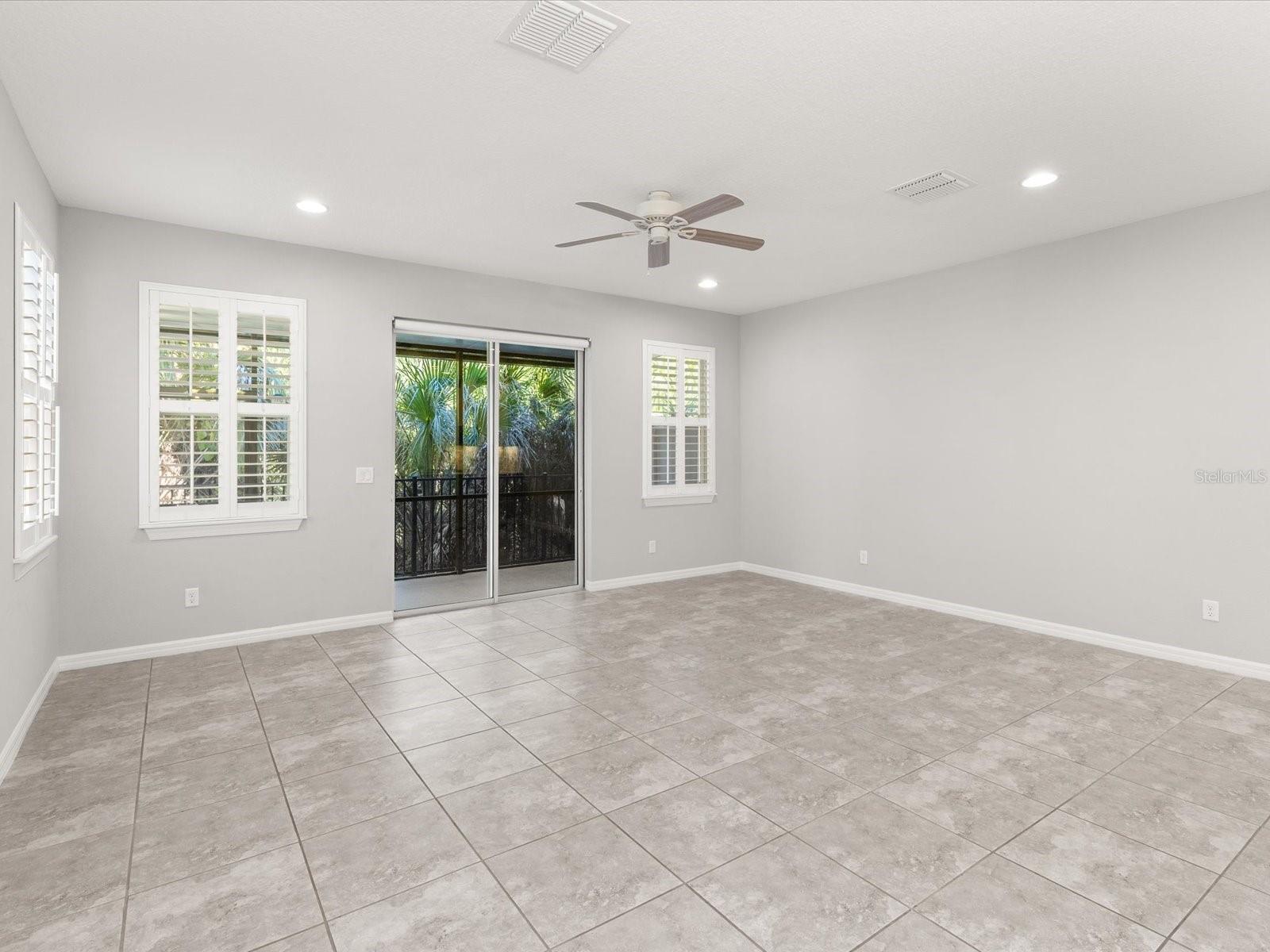 Image 14 of 49 For 1102 Vineyard Lane