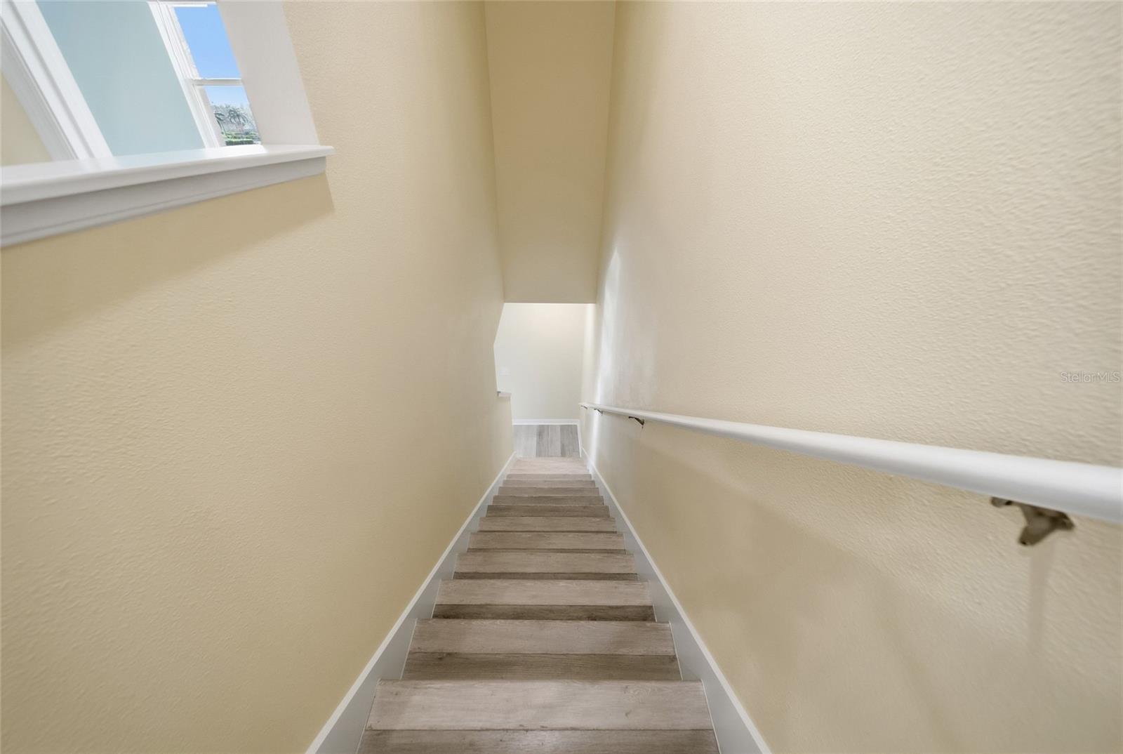 Image 16 of 48 For 2947 Suncoast Blend Drive