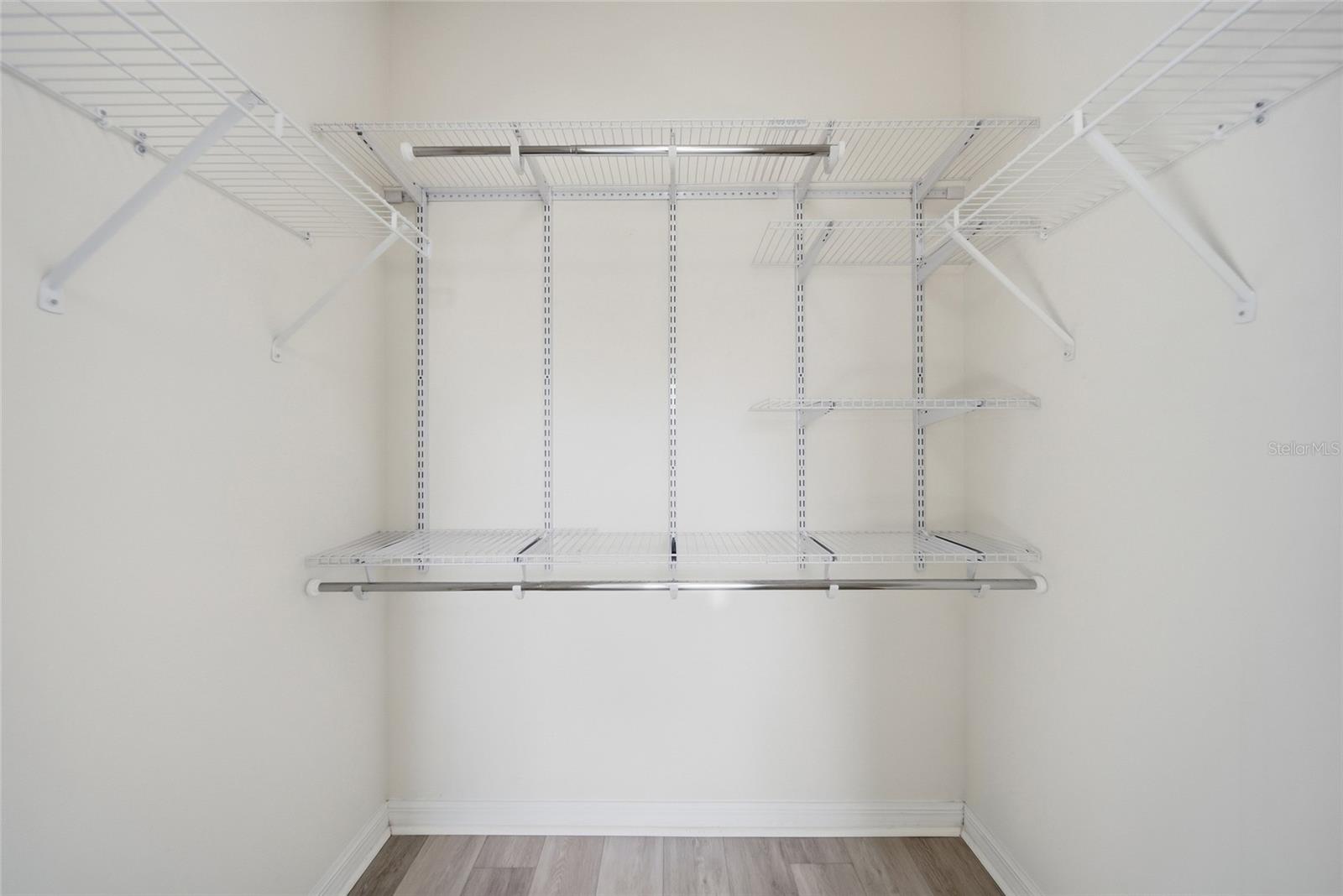 Image 20 of 48 For 2947 Suncoast Blend Drive