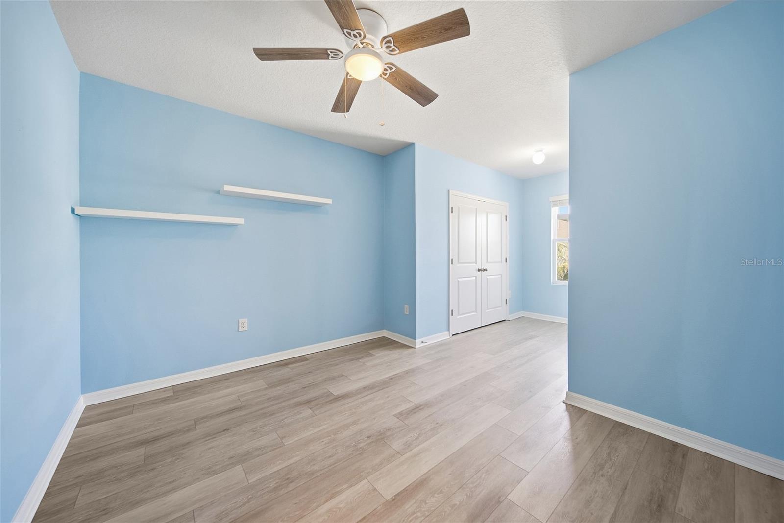 Image 25 of 48 For 2947 Suncoast Blend Drive