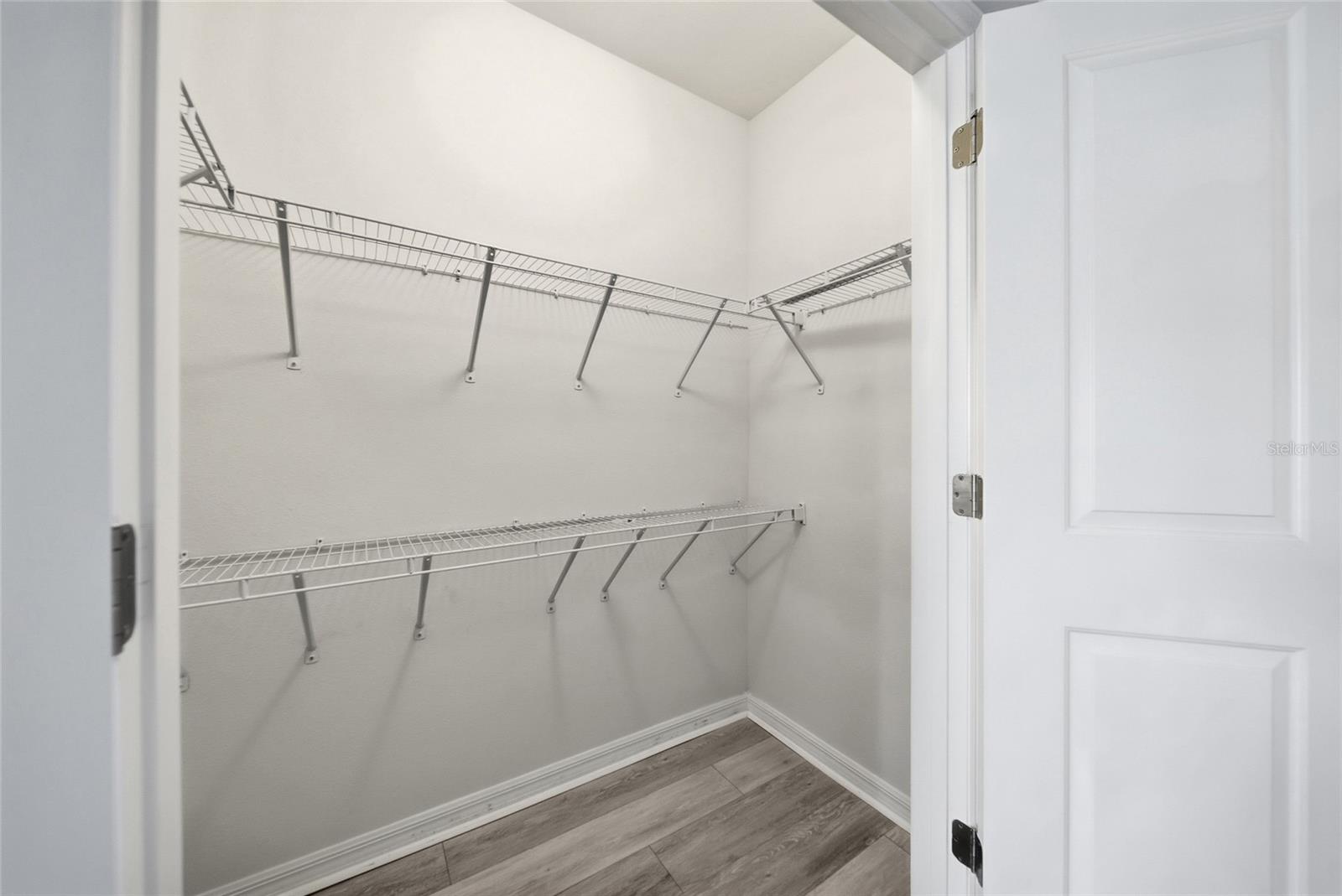 Image 29 of 48 For 2947 Suncoast Blend Drive