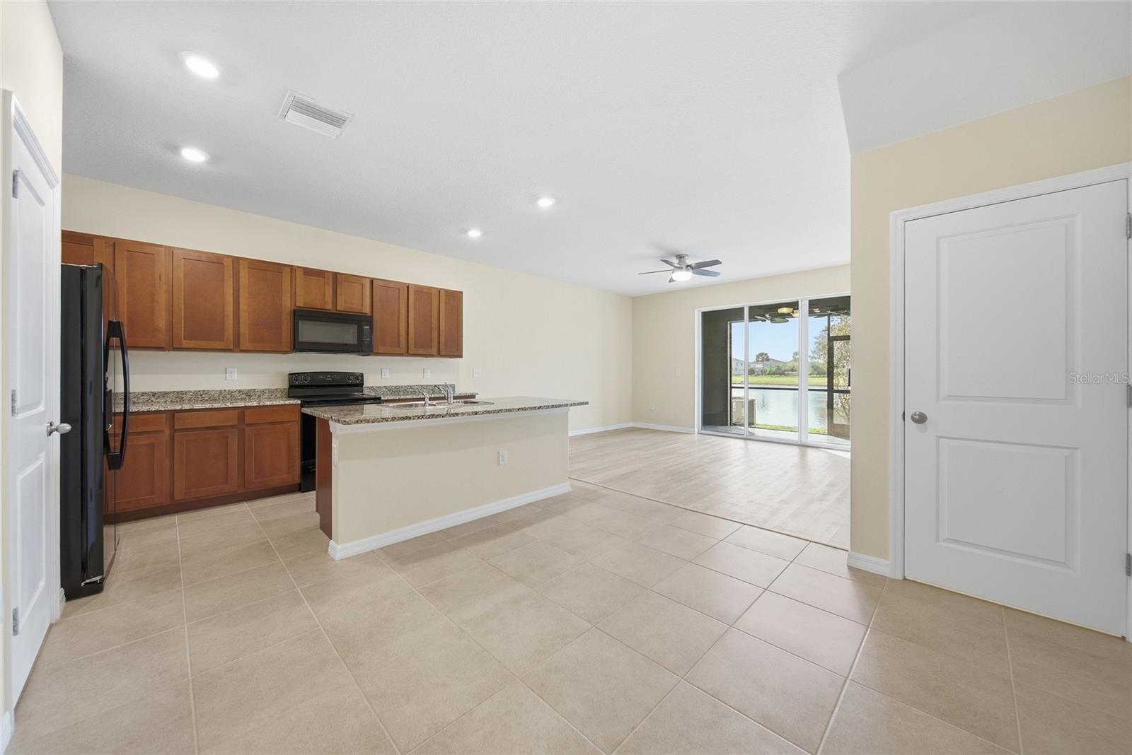 Image 7 of 48 For 2947 Suncoast Blend Drive