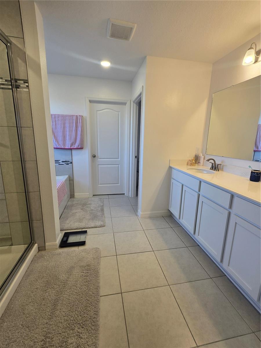 Image 12 of 32 For 11495 June Briar Loop