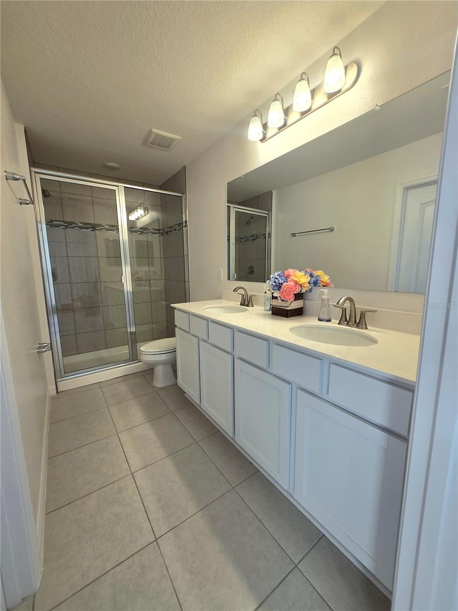 Image 16 of 32 For 11495 June Briar Loop