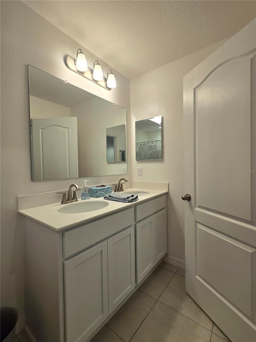 Image 20 of 32 For 11495 June Briar Loop