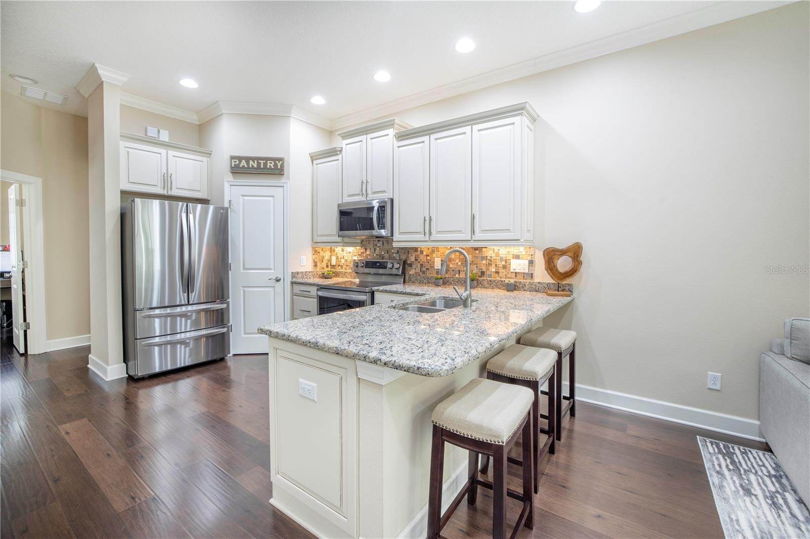 Image 15 of 64 For 6036 Anchorage Way S