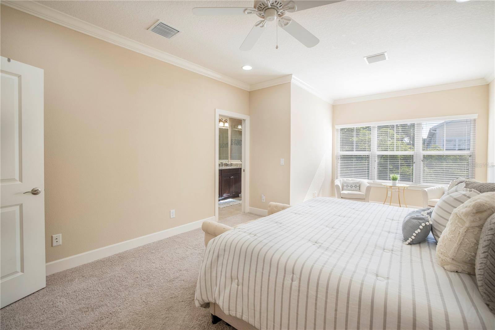 Image 23 of 64 For 6036 Anchorage Way S