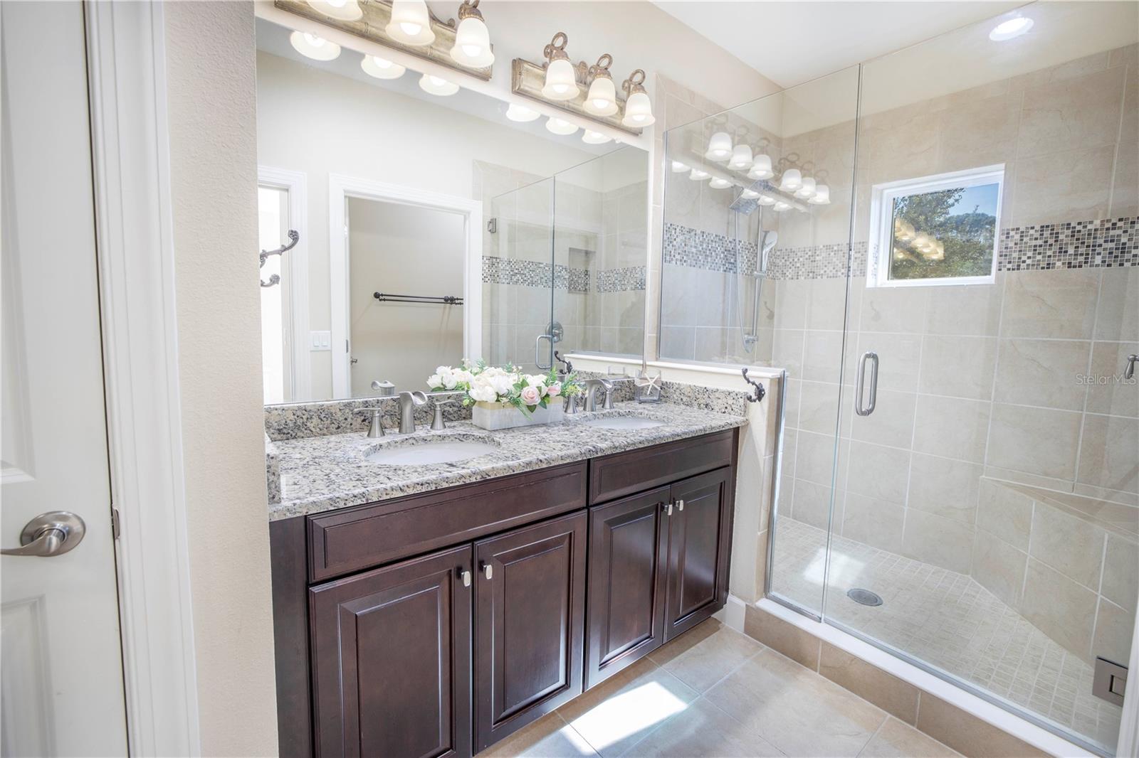 Image 25 of 64 For 6036 Anchorage Way S