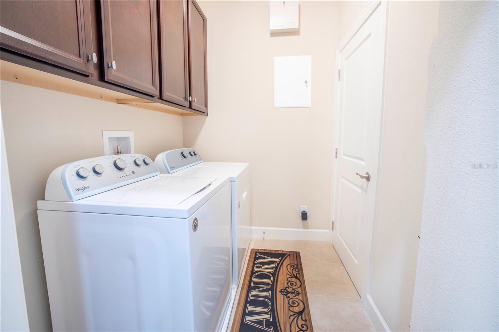 Image 33 of 64 For 6036 Anchorage Way S