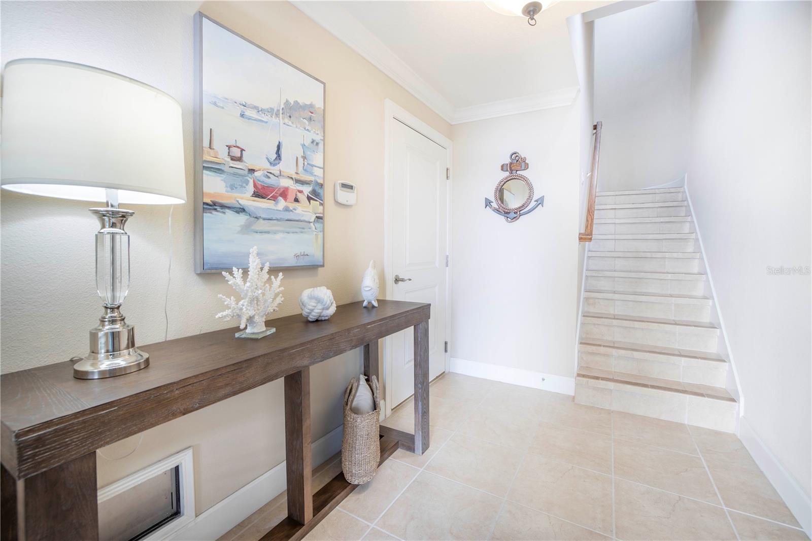 Image 4 of 64 For 6036 Anchorage Way S