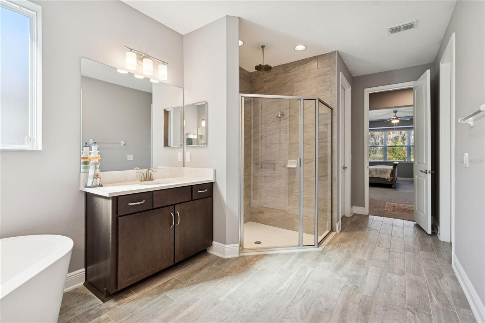 Image 32 of 99 For 19328 Eagle Creek Lane