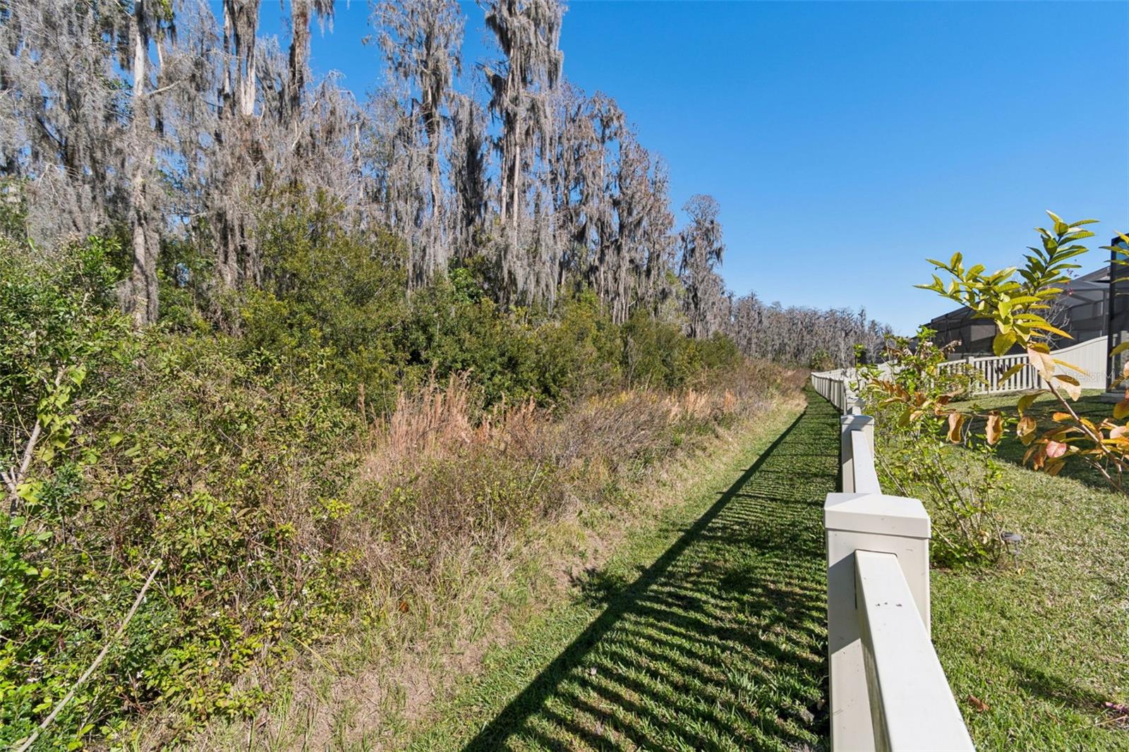 Image 78 of 99 For 19328 Eagle Creek Lane