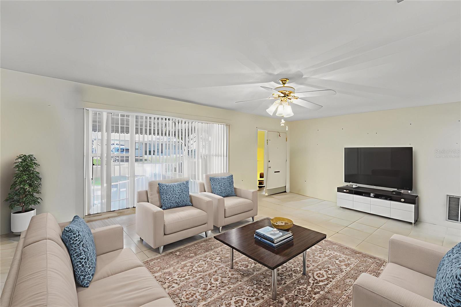 Image 4 of 28 For 9975 41st Street N