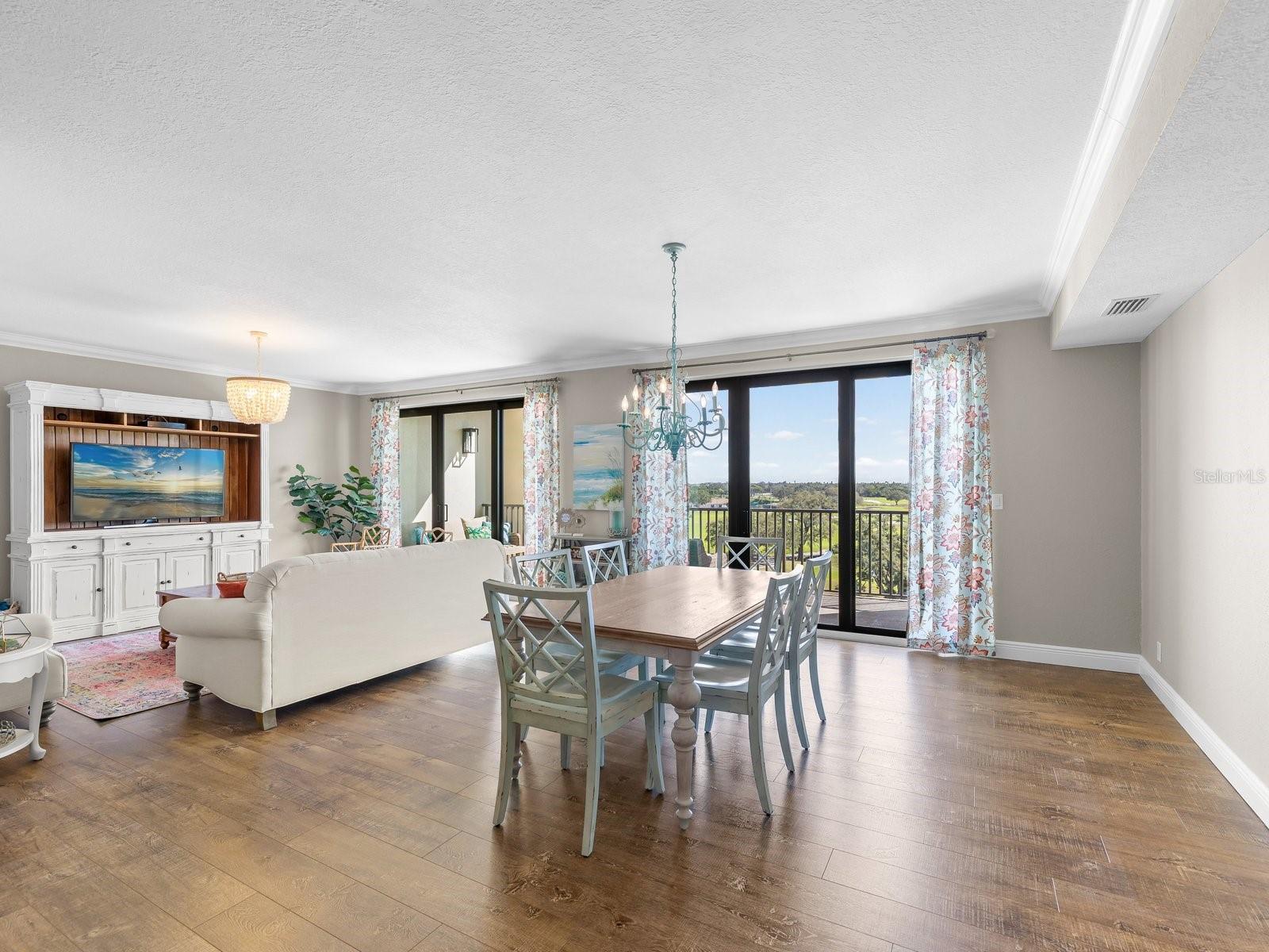 Image 16 of 53 For 4 Belleview Boulevard 804