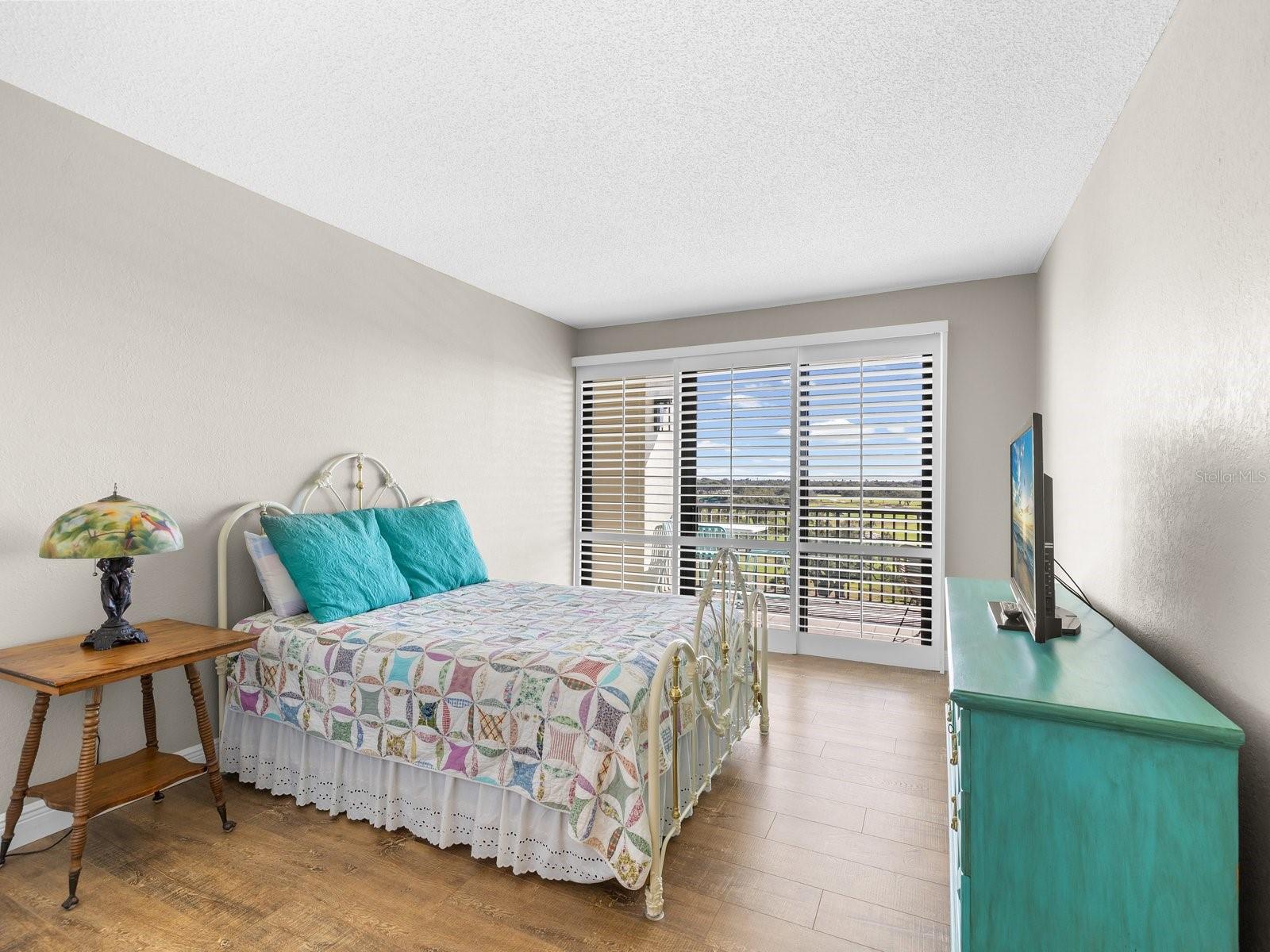 Image 23 of 53 For 4 Belleview Boulevard 804