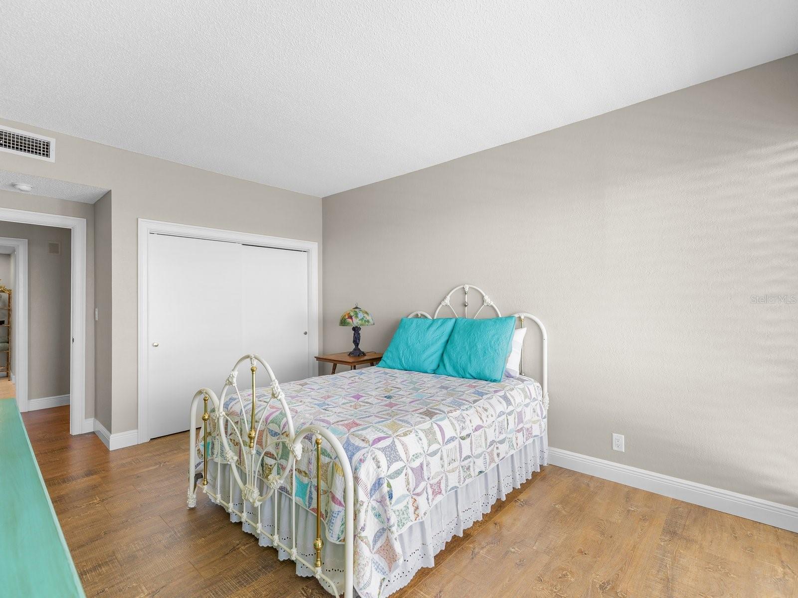 Image 24 of 53 For 4 Belleview Boulevard 804