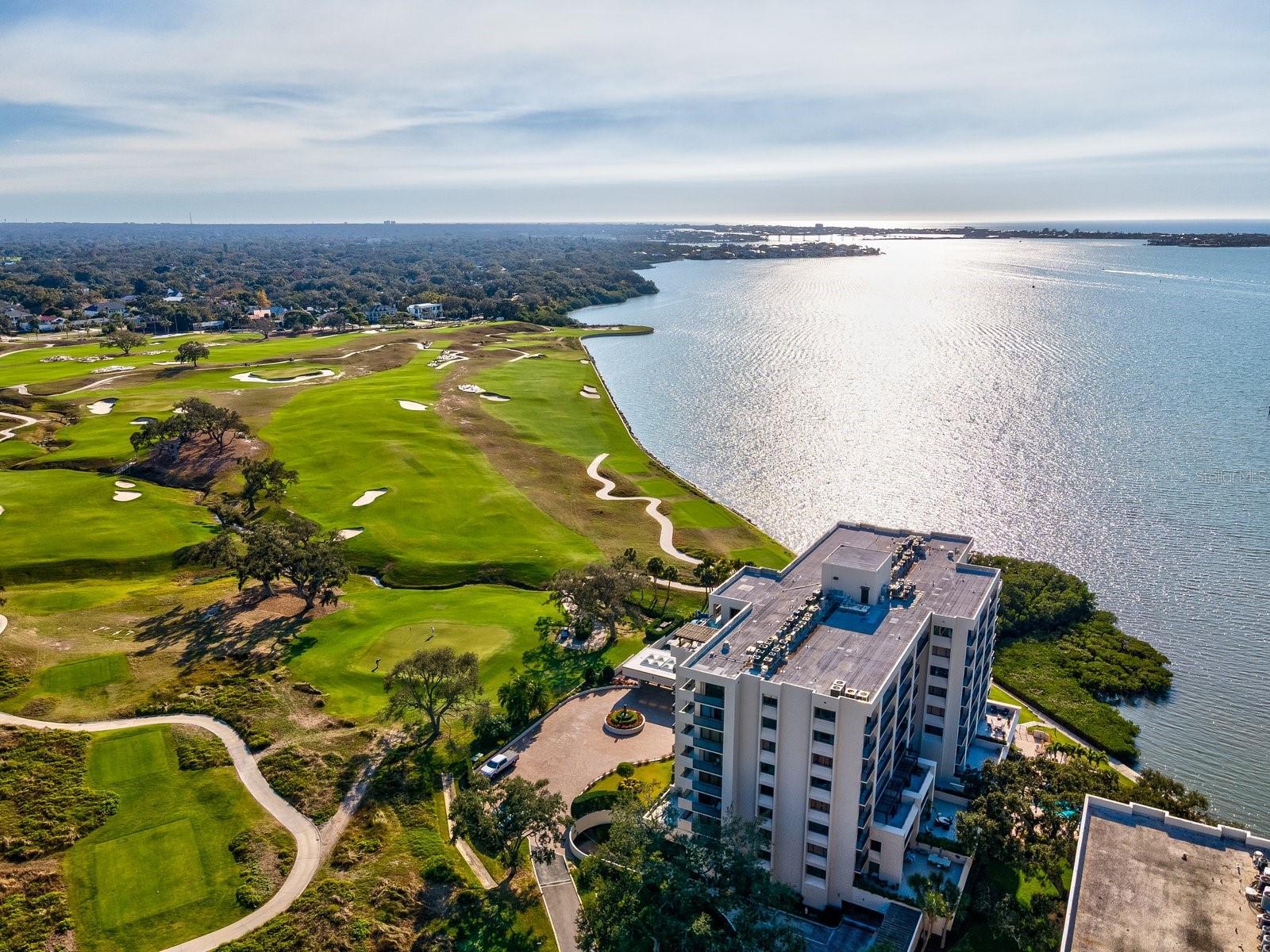 Image 31 of 53 For 4 Belleview Boulevard 804