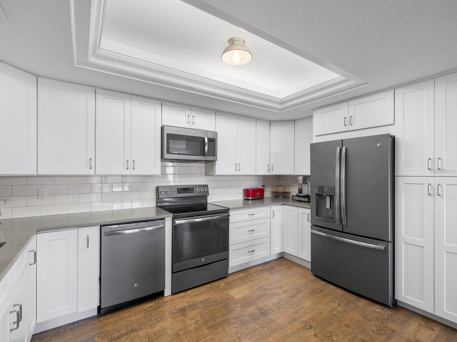 Image 6 of 53 For 4 Belleview Boulevard 804