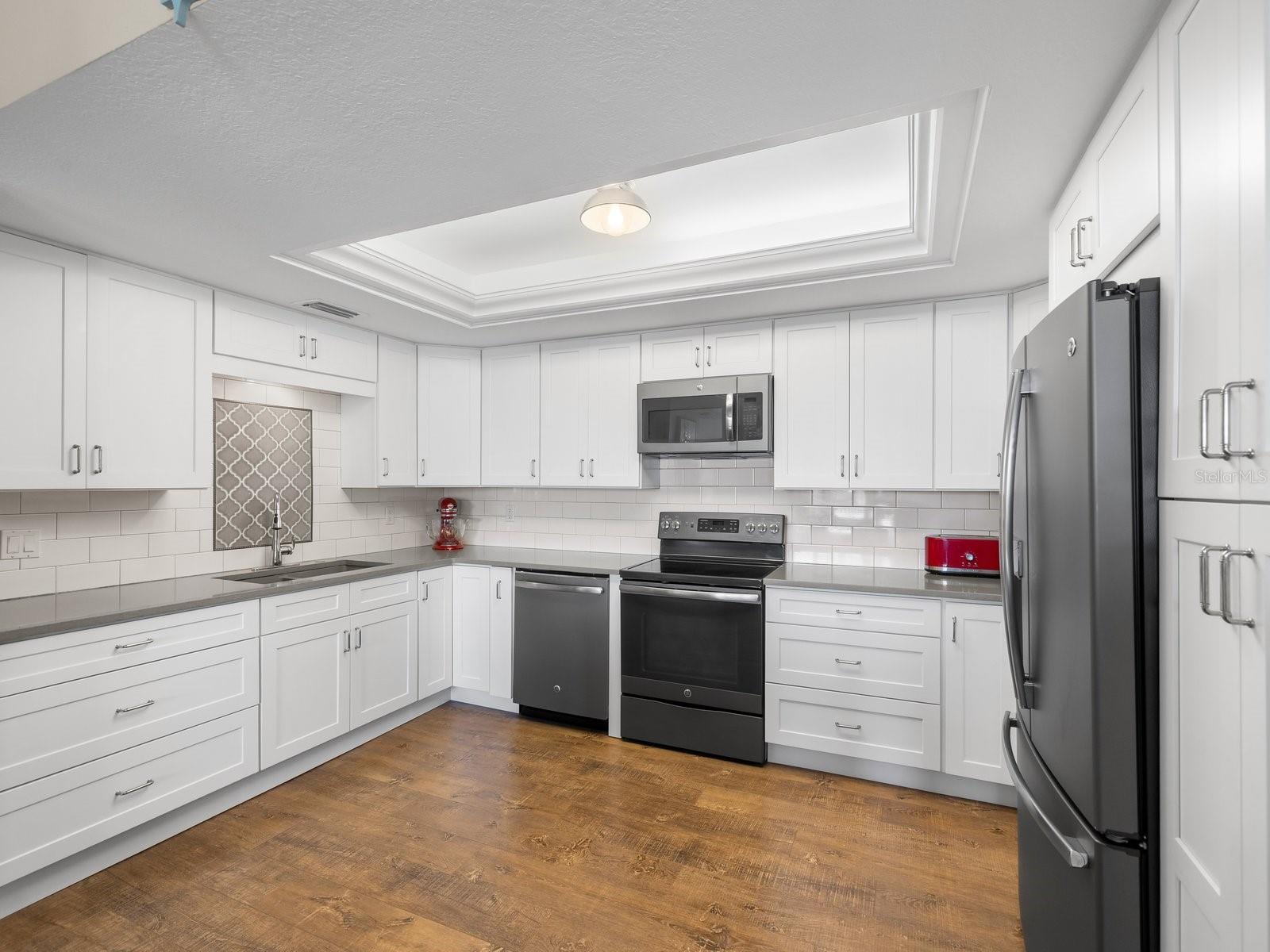 Image 7 of 53 For 4 Belleview Boulevard 804