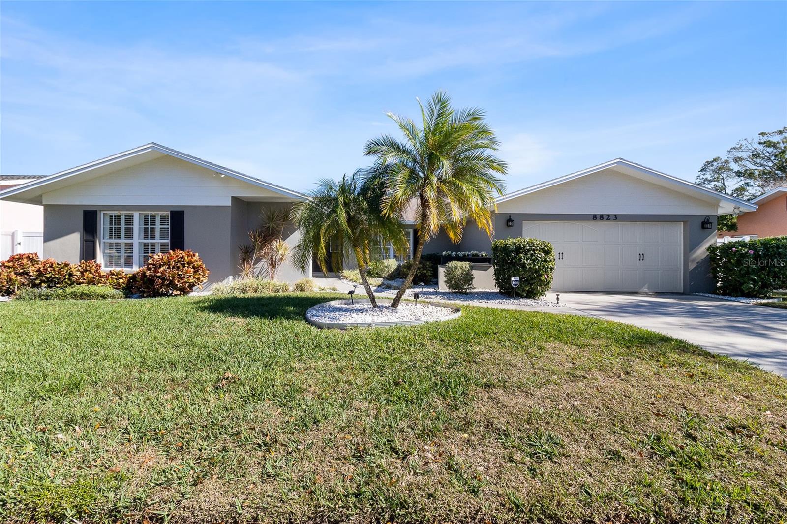 Details for 8823 Kenwood Road, SEMINOLE, FL 33777