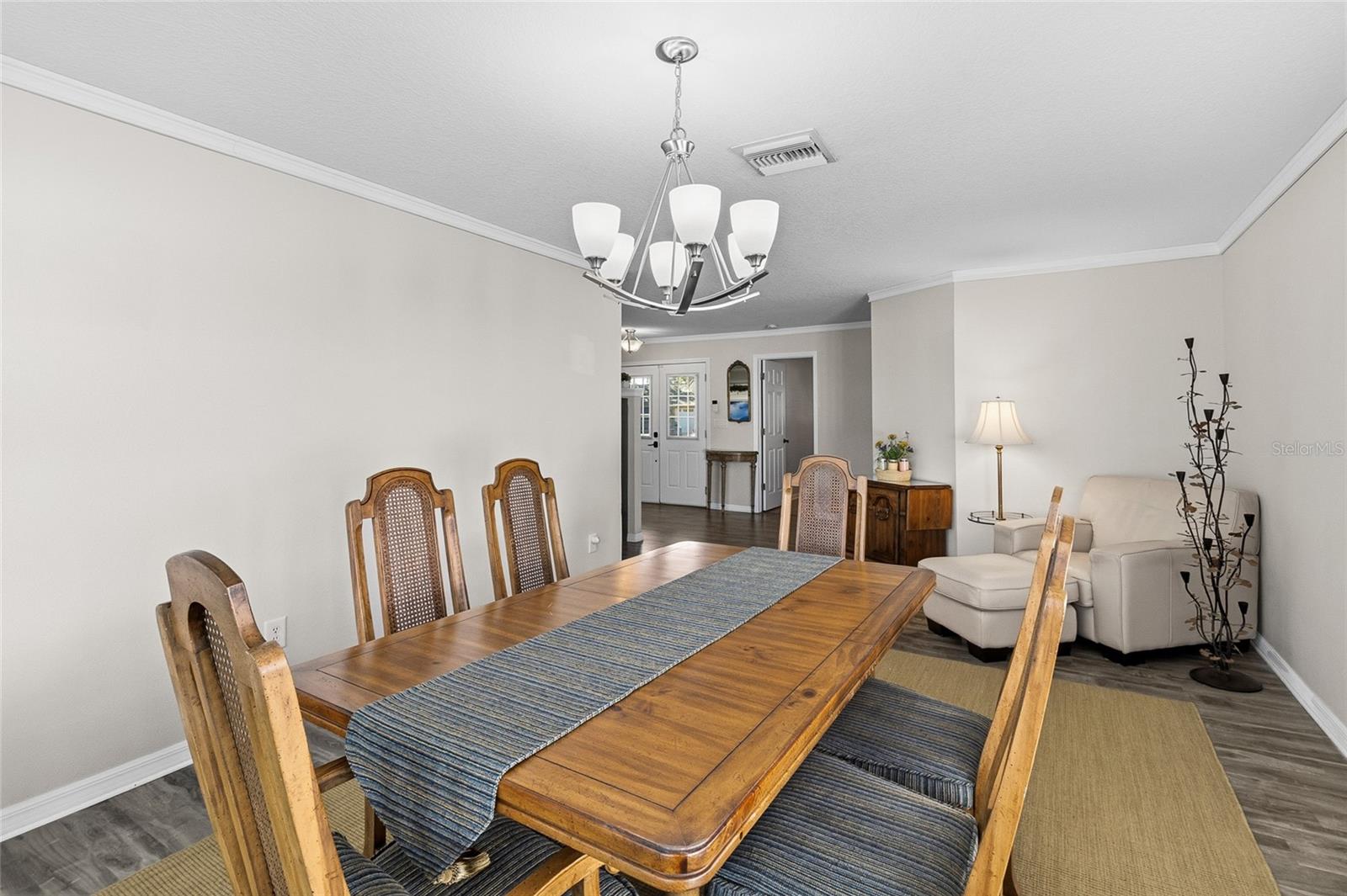 Image 15 of 46 For 8823 Kenwood Road