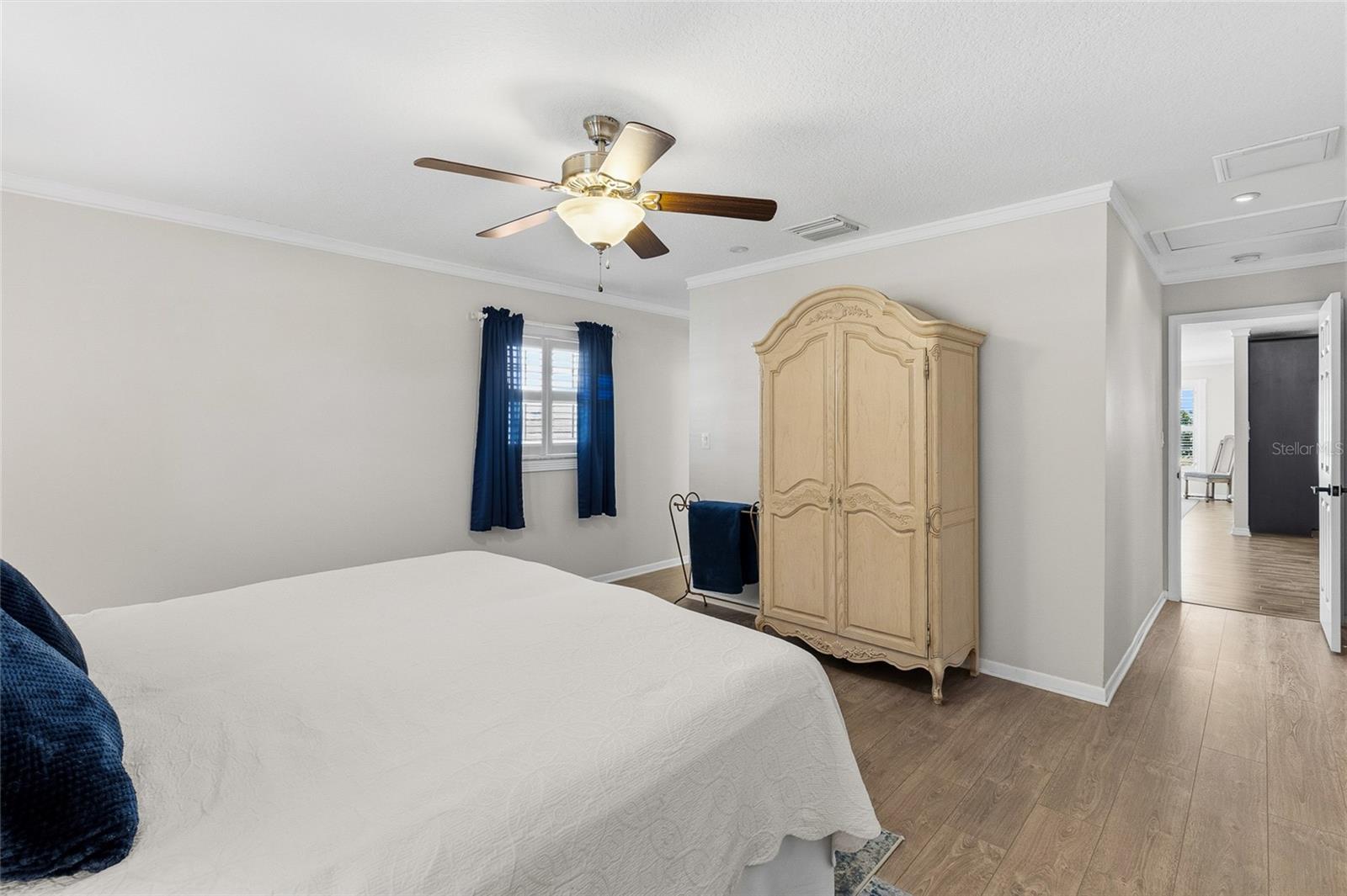 Image 18 of 46 For 8823 Kenwood Road