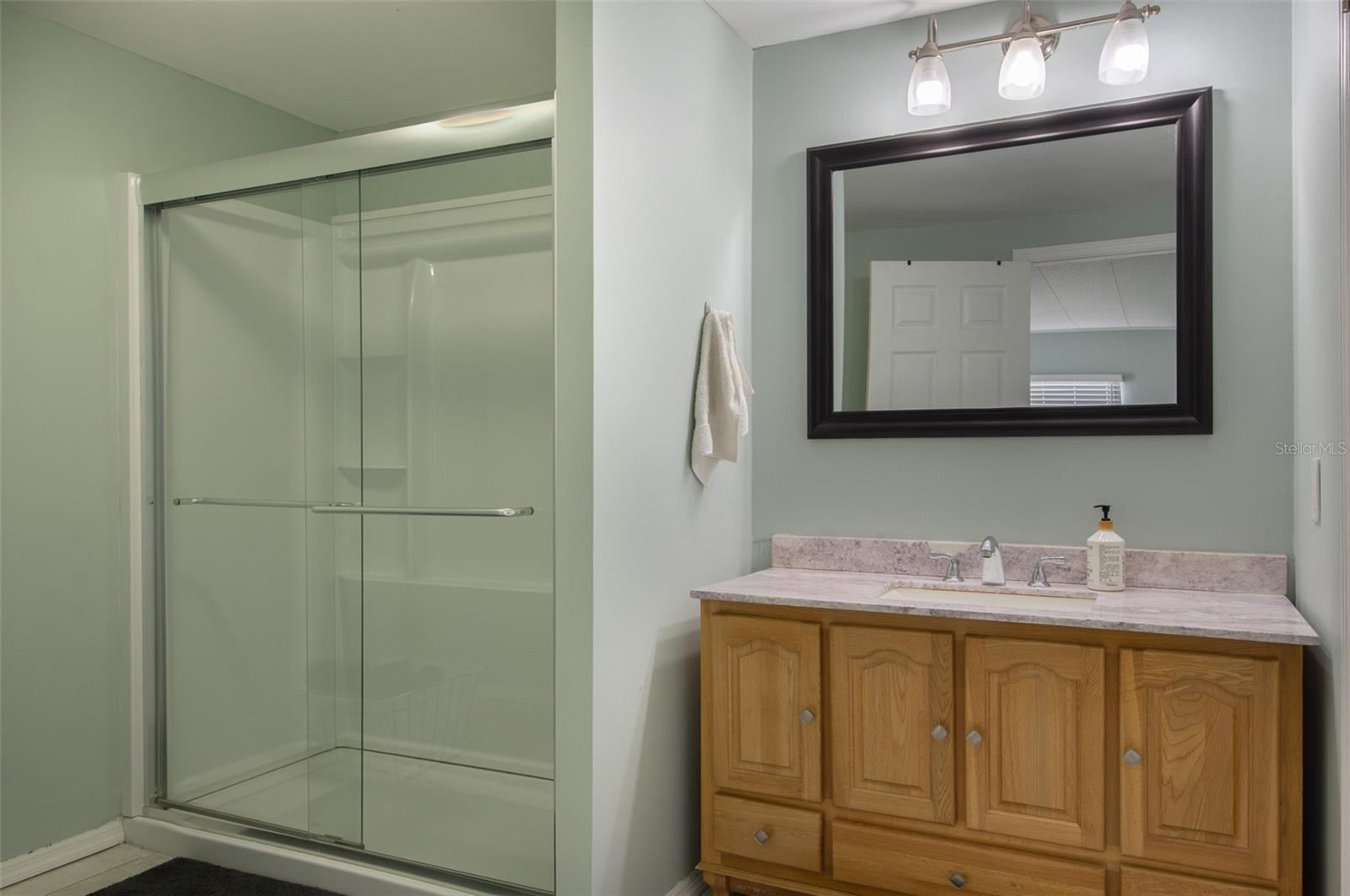 Image 16 of 32 For 34571 Gardenia Drive N