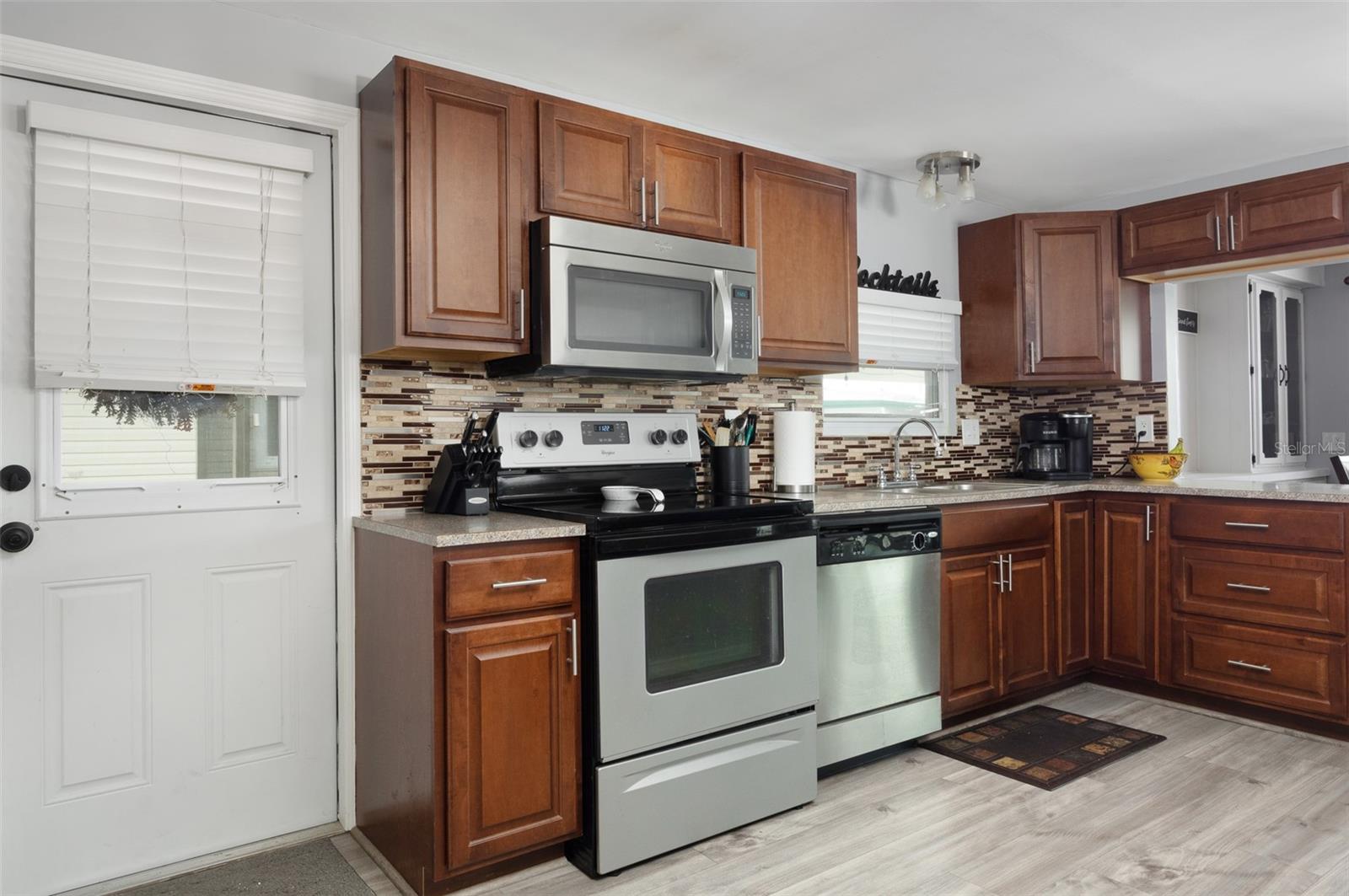 Image 6 of 32 For 34571 Gardenia Drive N