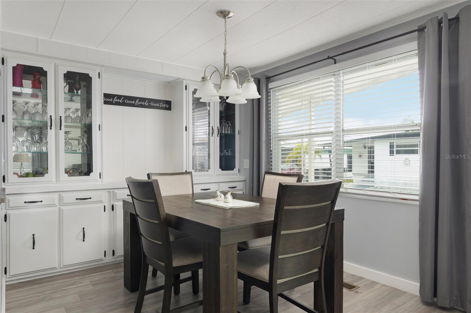 Image 8 of 32 For 34571 Gardenia Drive N