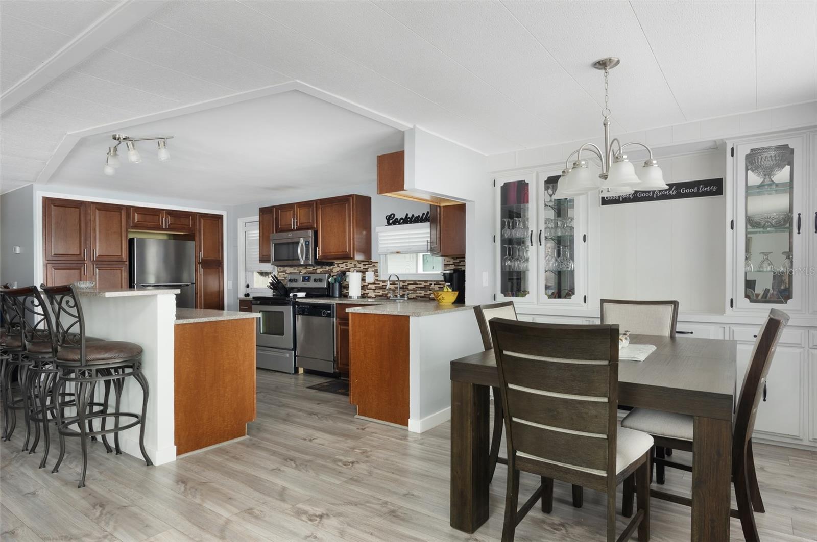 Image 9 of 32 For 34571 Gardenia Drive N