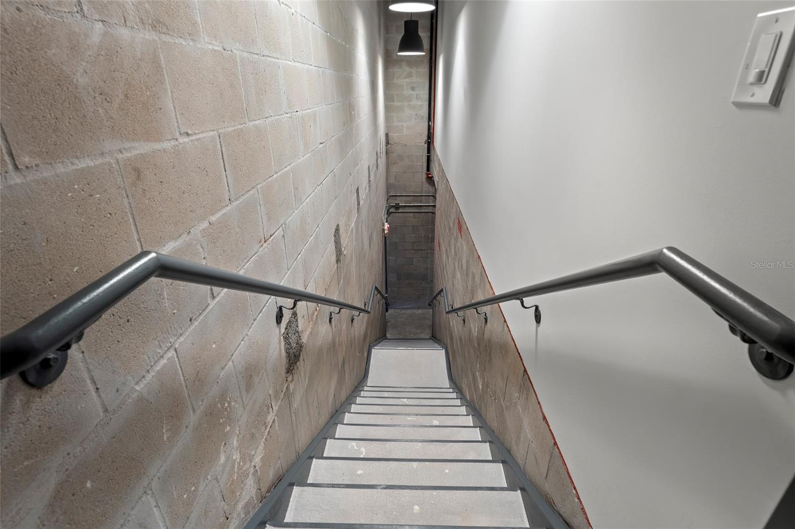 Image 8 of 28 For 902 Curtis Street 1