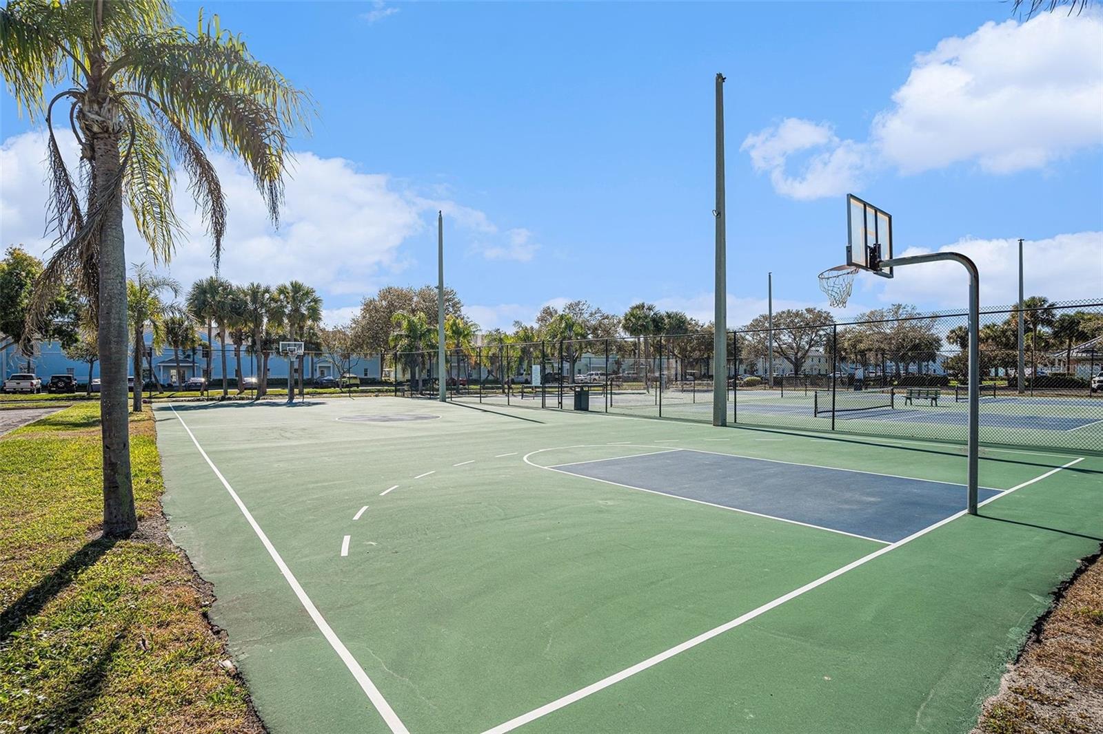 Image 18 of 22 For 5176 Salmon Drive Se D