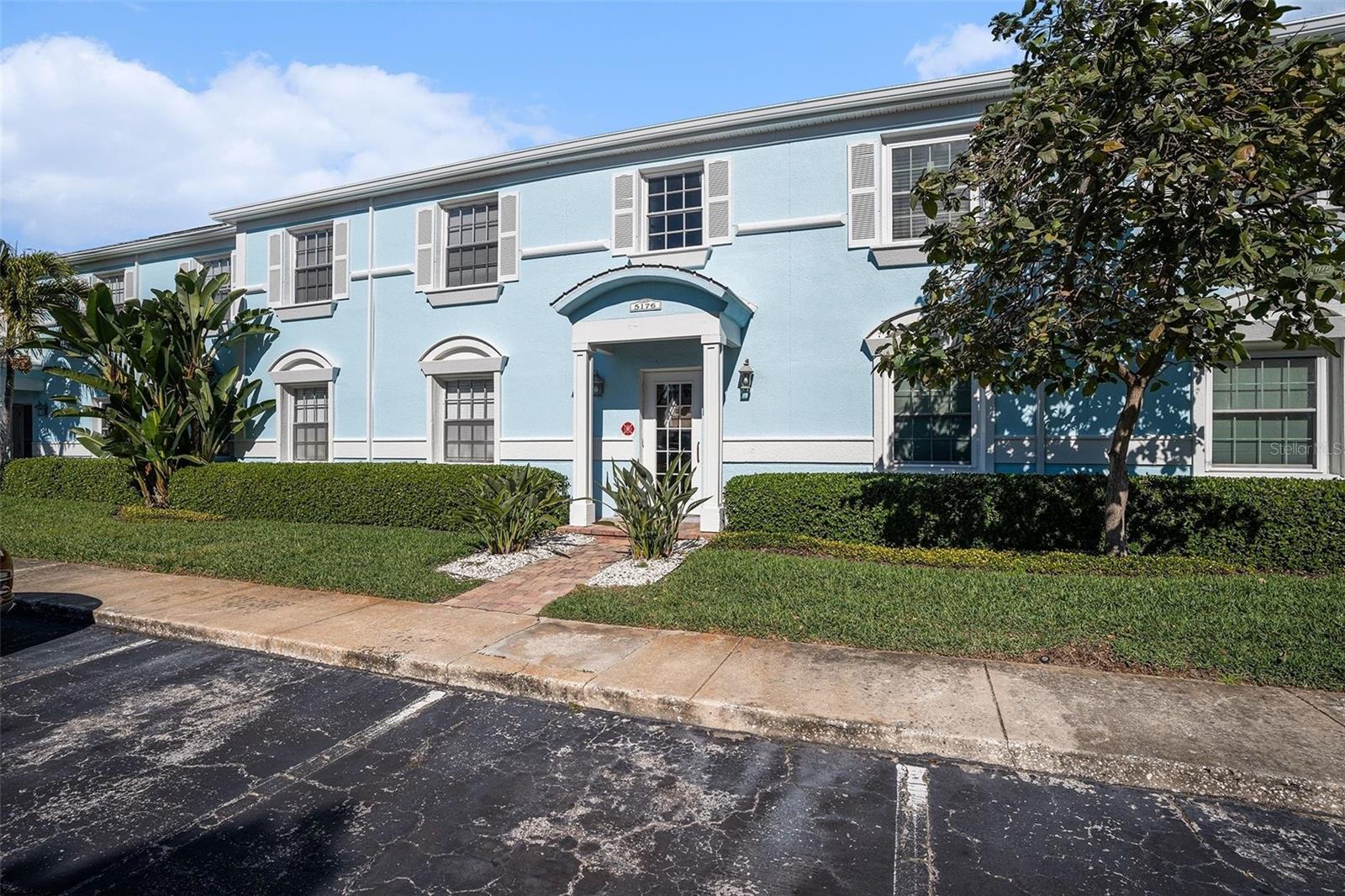 Image 6 of 22 For 5176 Salmon Drive Se D