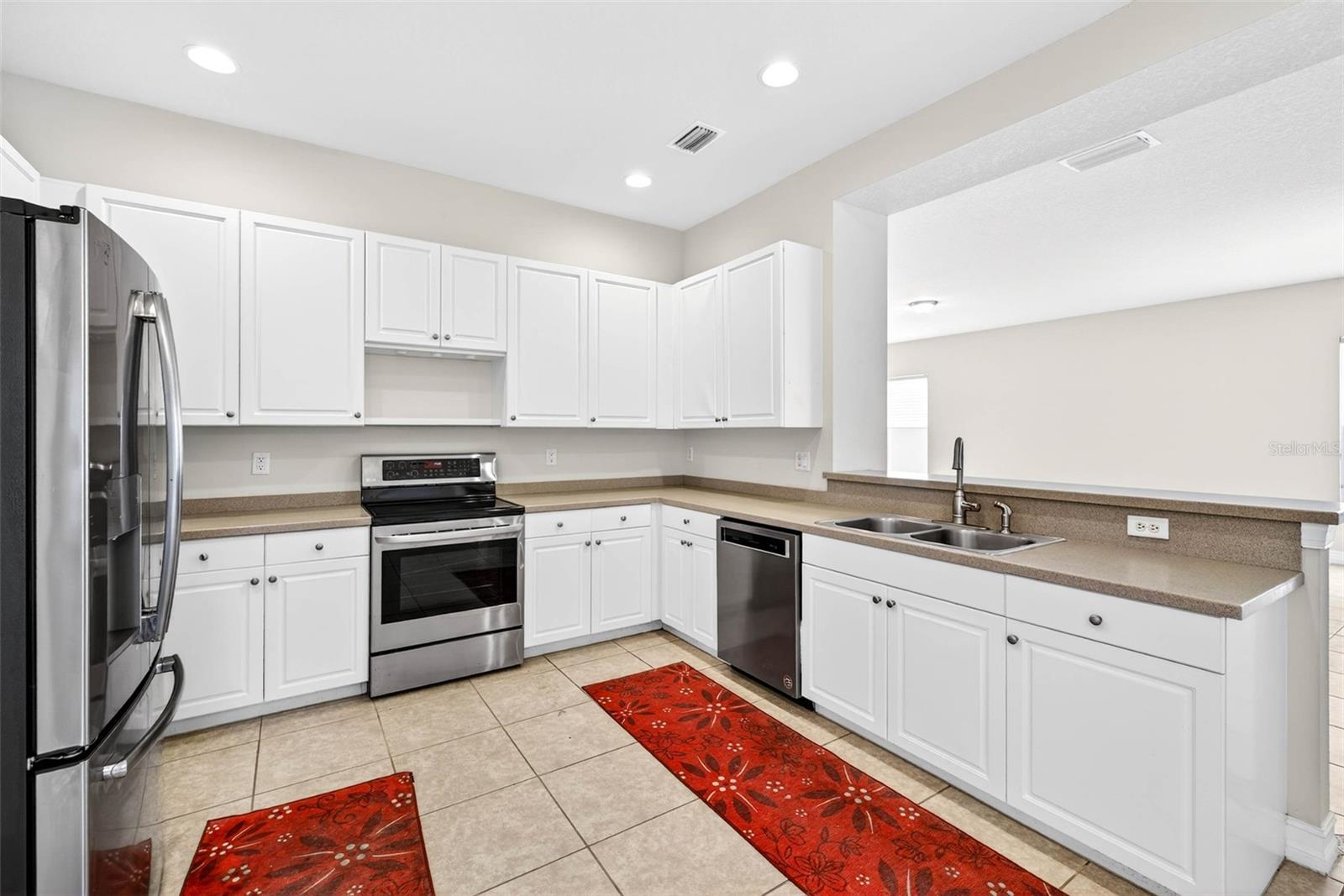 Image 16 of 76 For 15709 Crystal Waters Drive