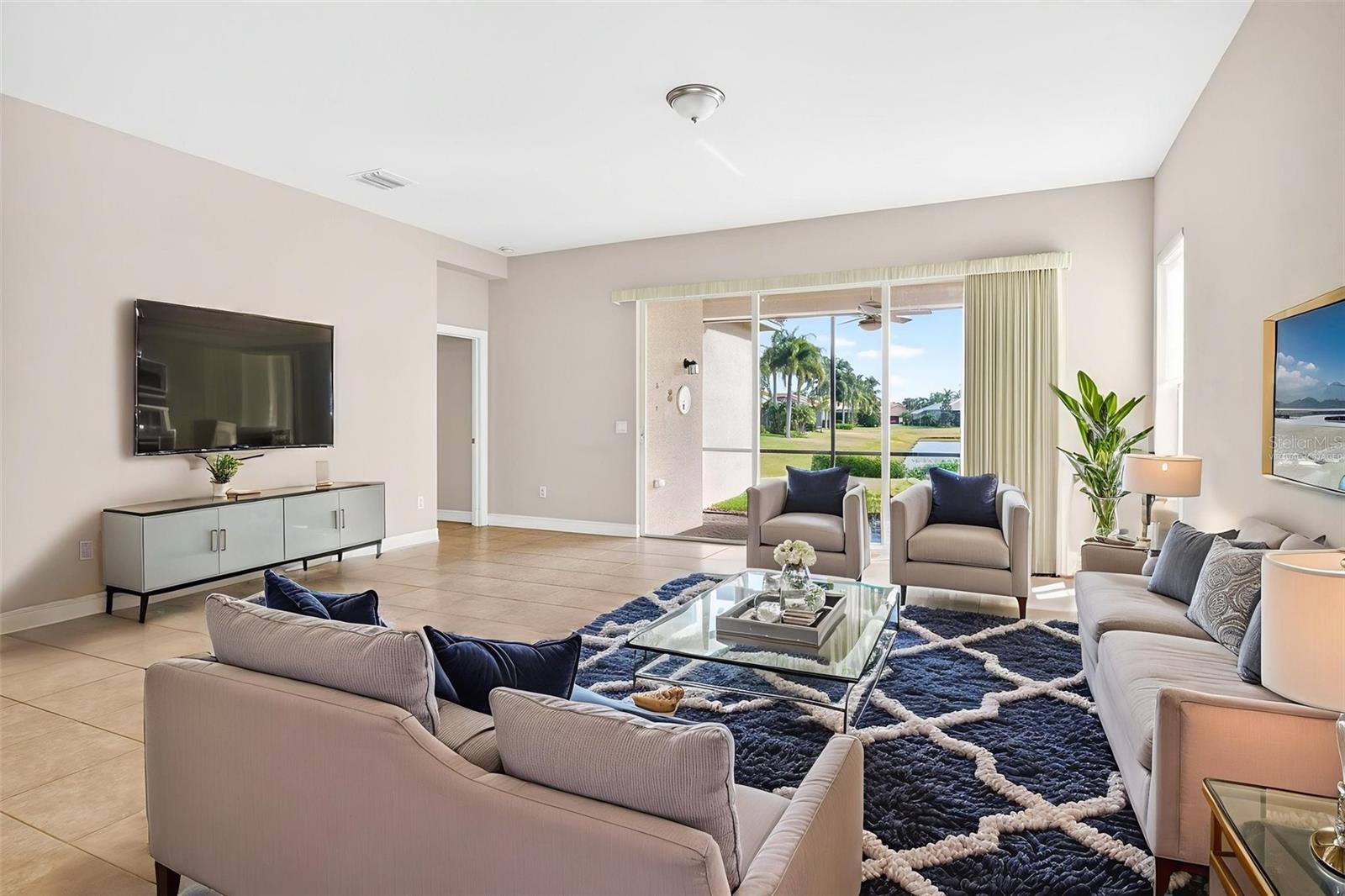 Image 23 of 76 For 15709 Crystal Waters Drive