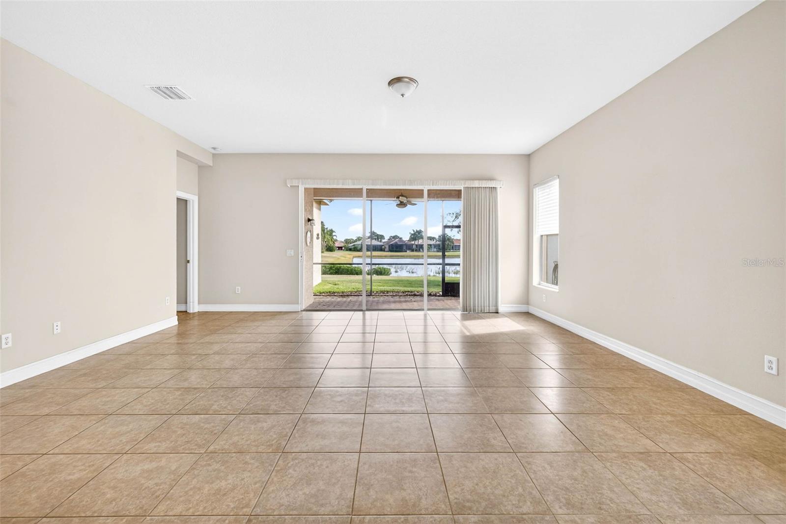 Image 42 of 76 For 15709 Crystal Waters Drive