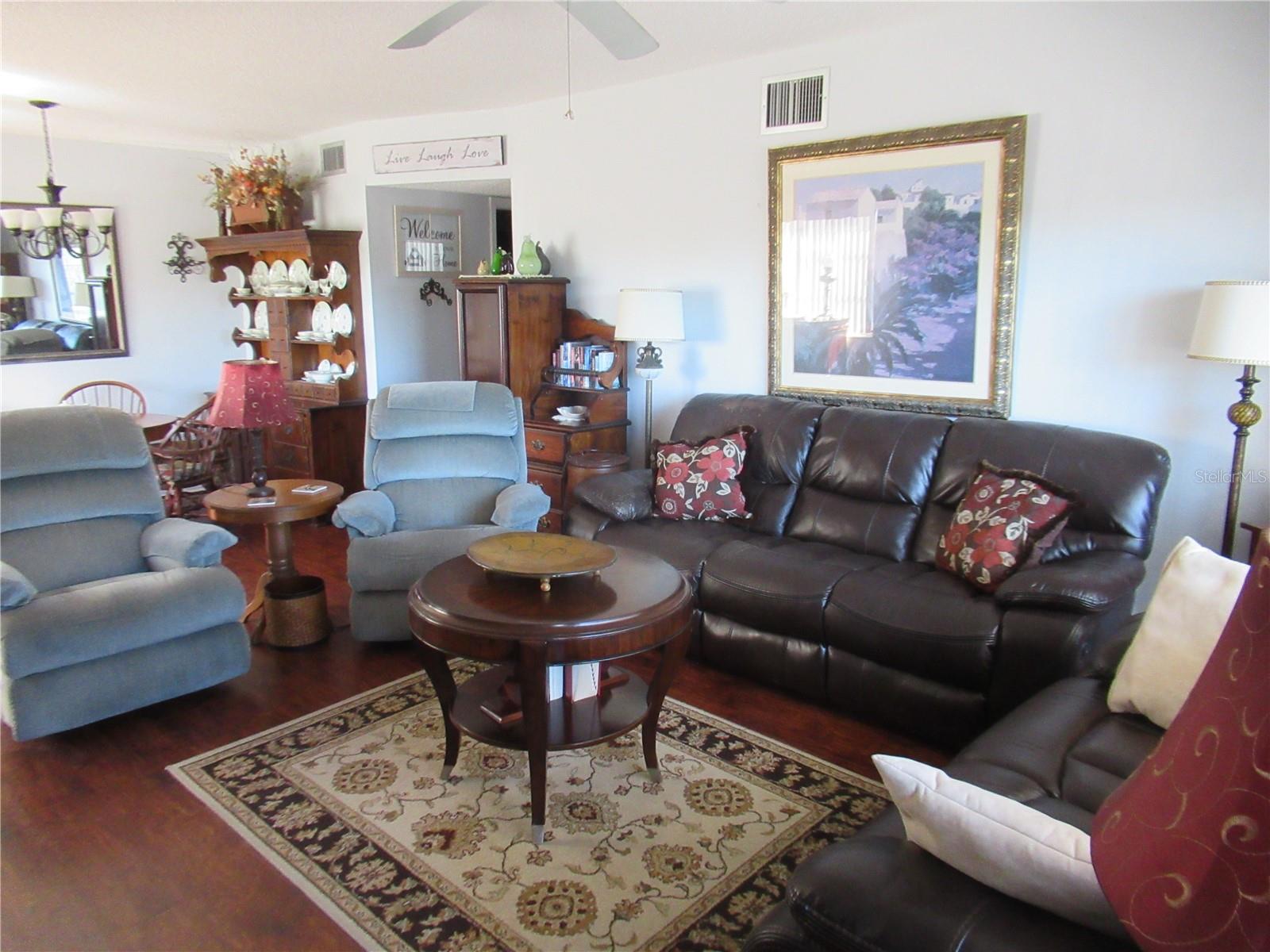 Image 3 of 39 For 2378 Ecuadorian Way  42