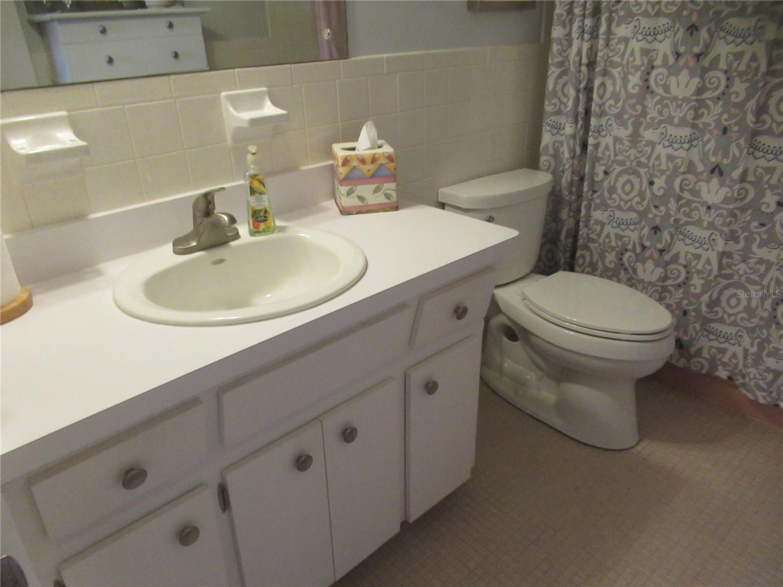 Image 37 of 39 For 2378 Ecuadorian Way  42