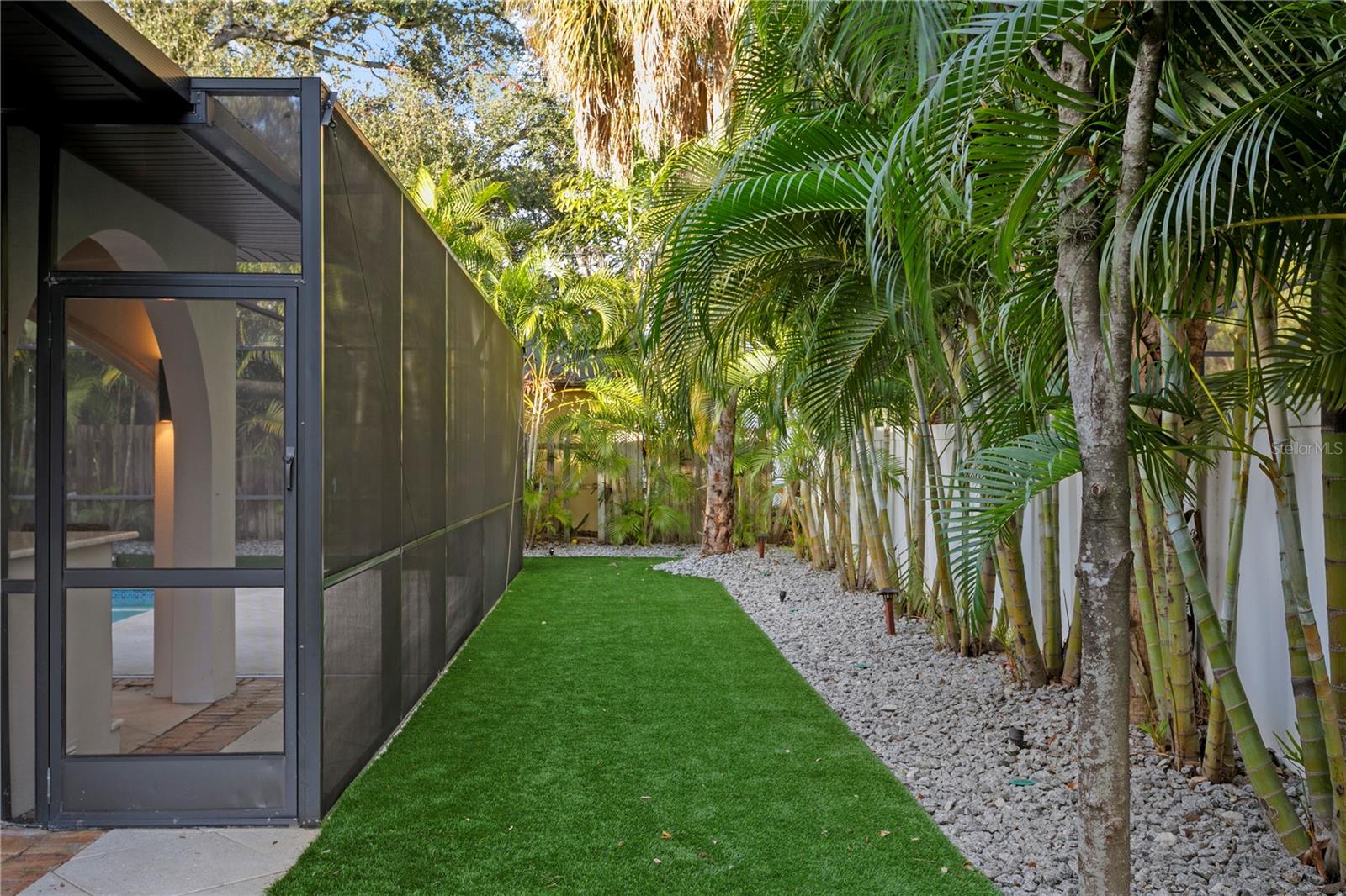 Image 21 of 93 For 4007 Horatio Street