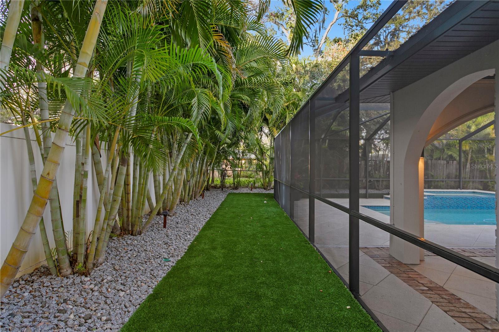 Image 23 of 93 For 4007 Horatio Street