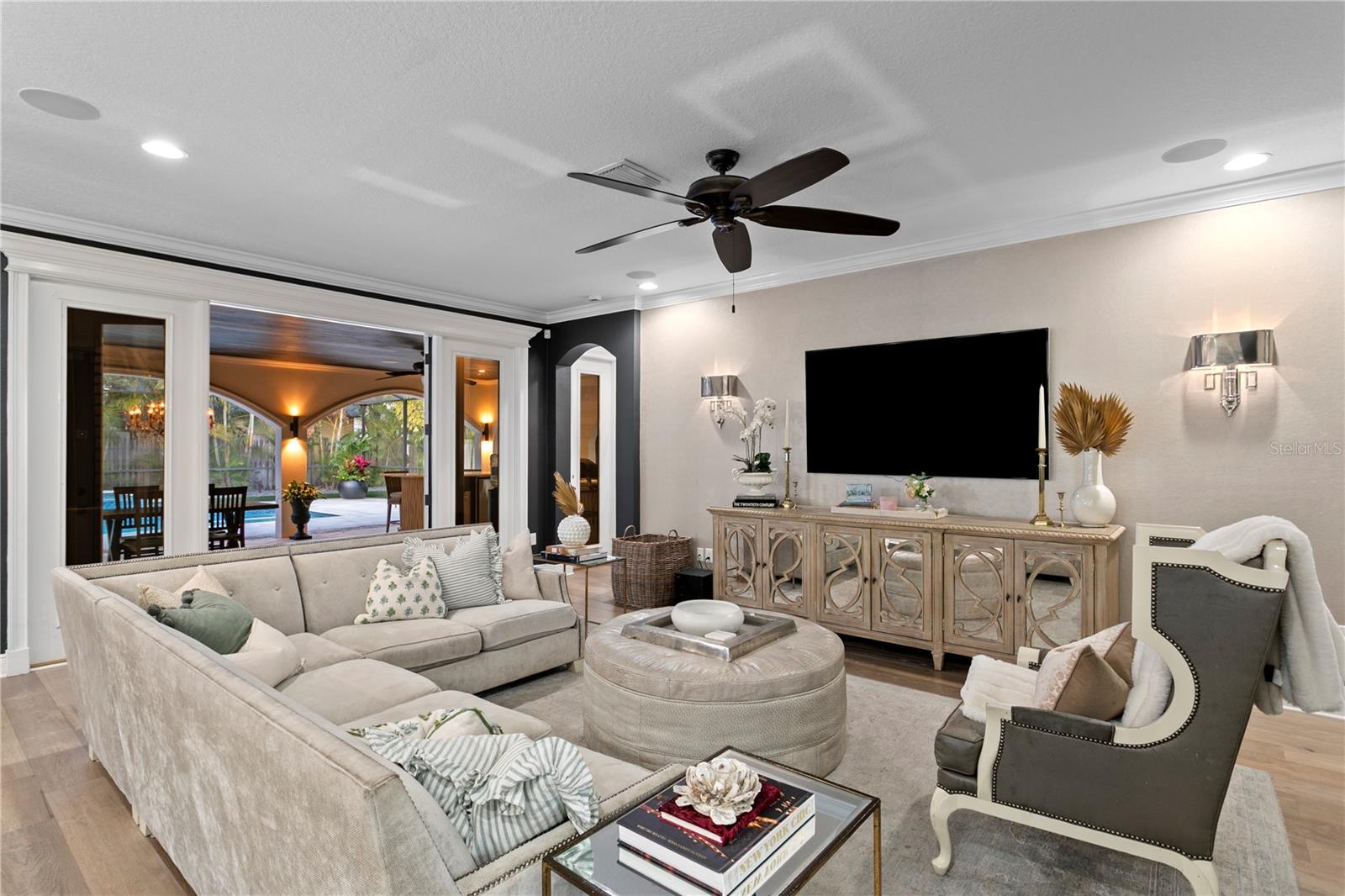 Image 34 of 93 For 4007 Horatio Street