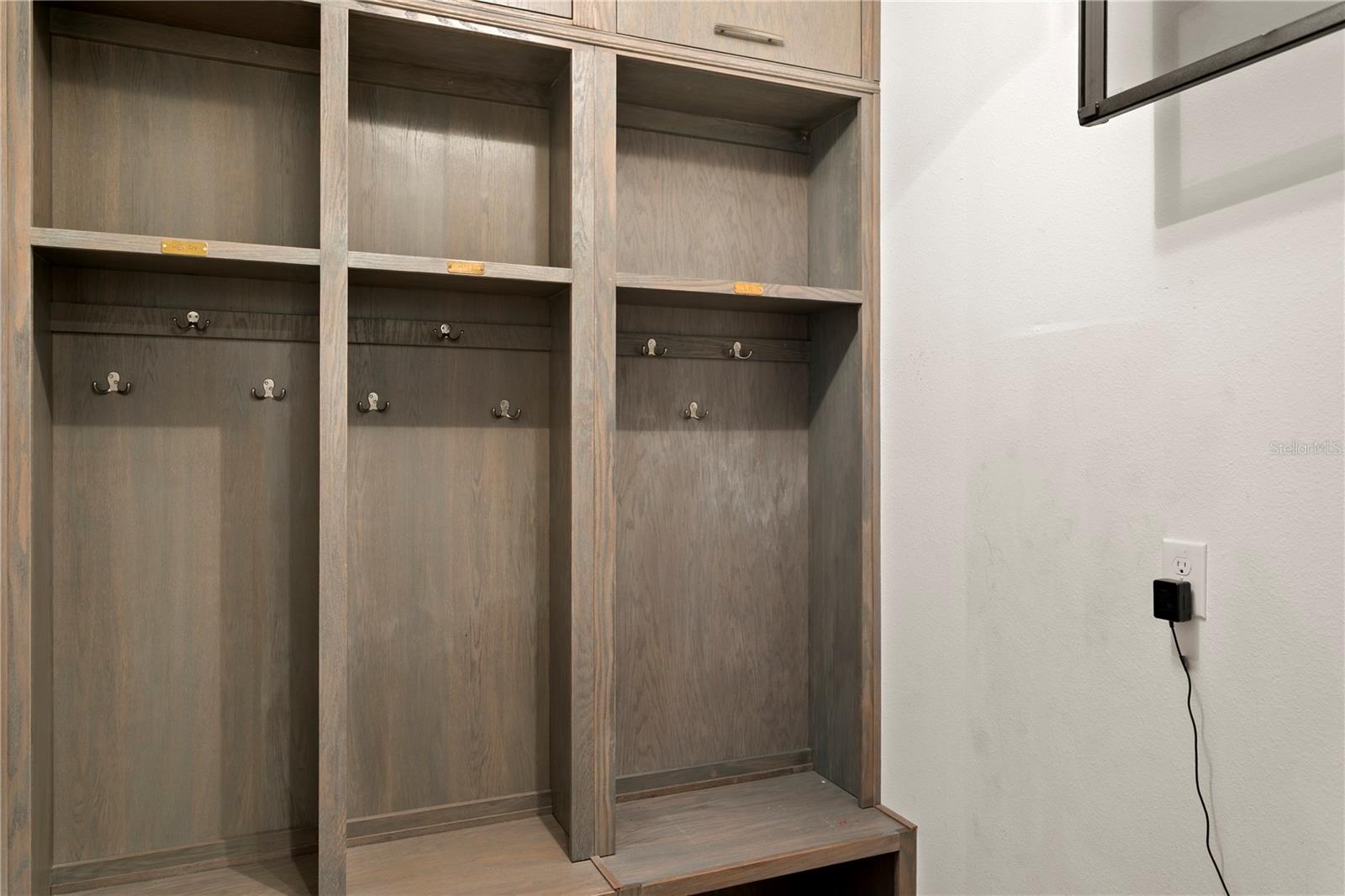 Image 45 of 93 For 4007 Horatio Street